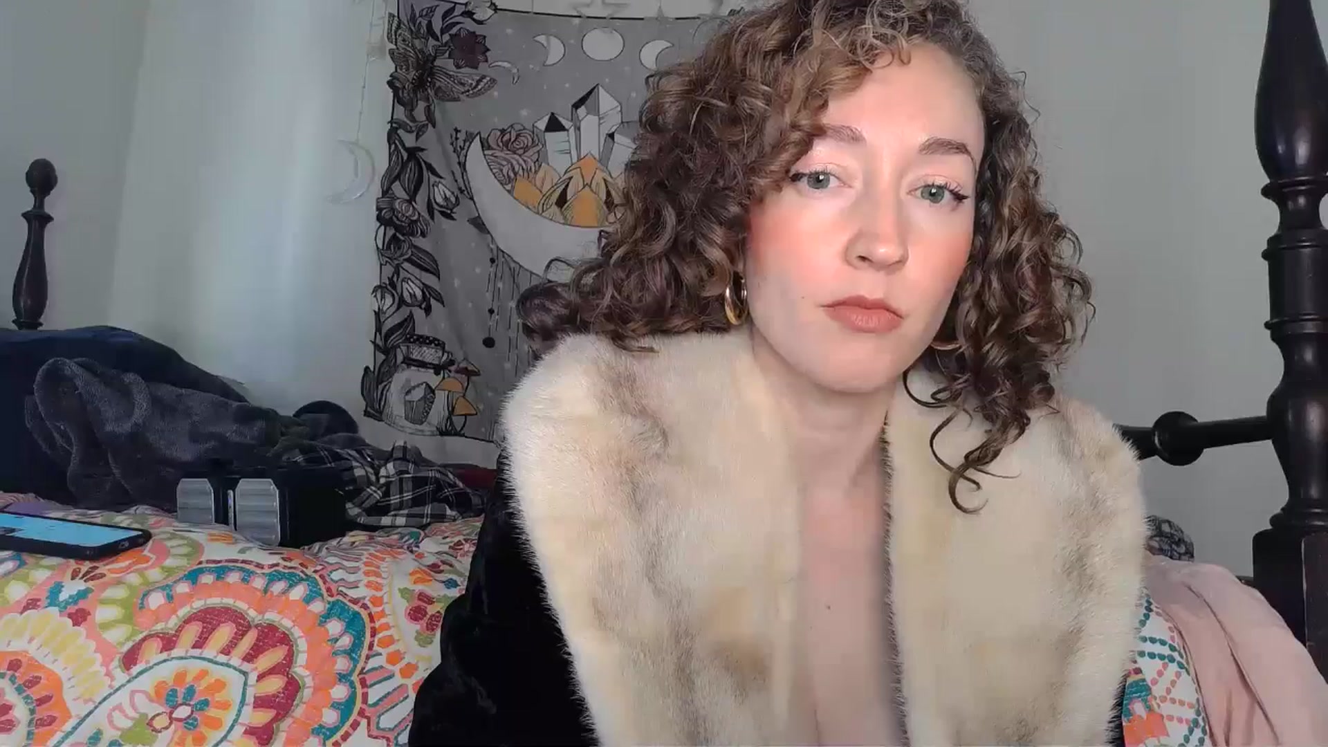 Gallery image thumbnail from TrollopTaylor's myfreecams stream on, 12/19/2024, 20:25 image 3 of 20