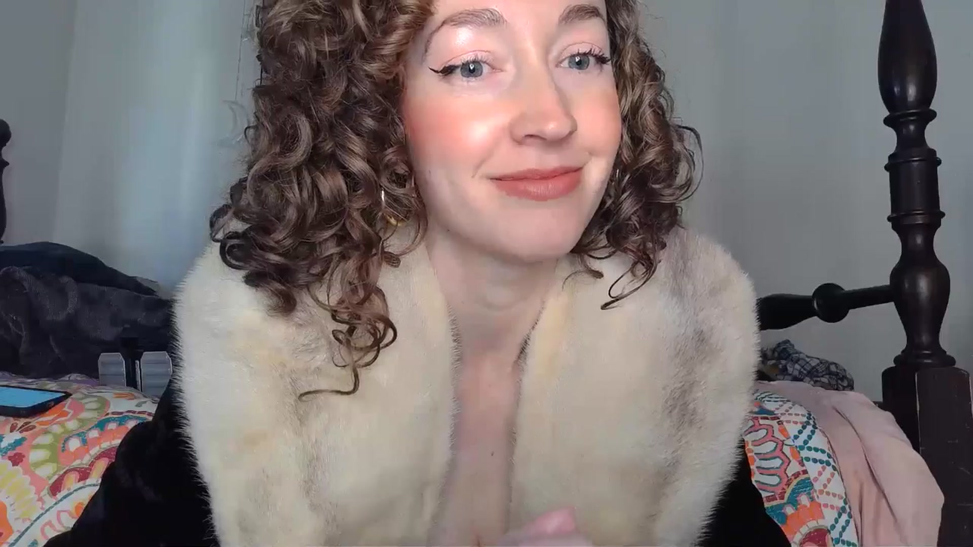Gallery image thumbnail from TrollopTaylor's myfreecams stream on, 12/19/2024, 20:25 image 6 of 20