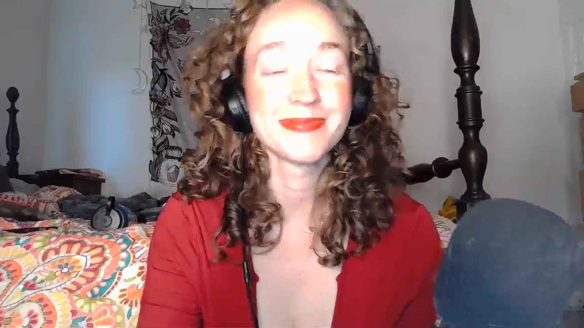 Gallery image thumbnail from TrollopTaylor's myfreecams stream on, 12/20/2024, 23:28 image 2 of 20