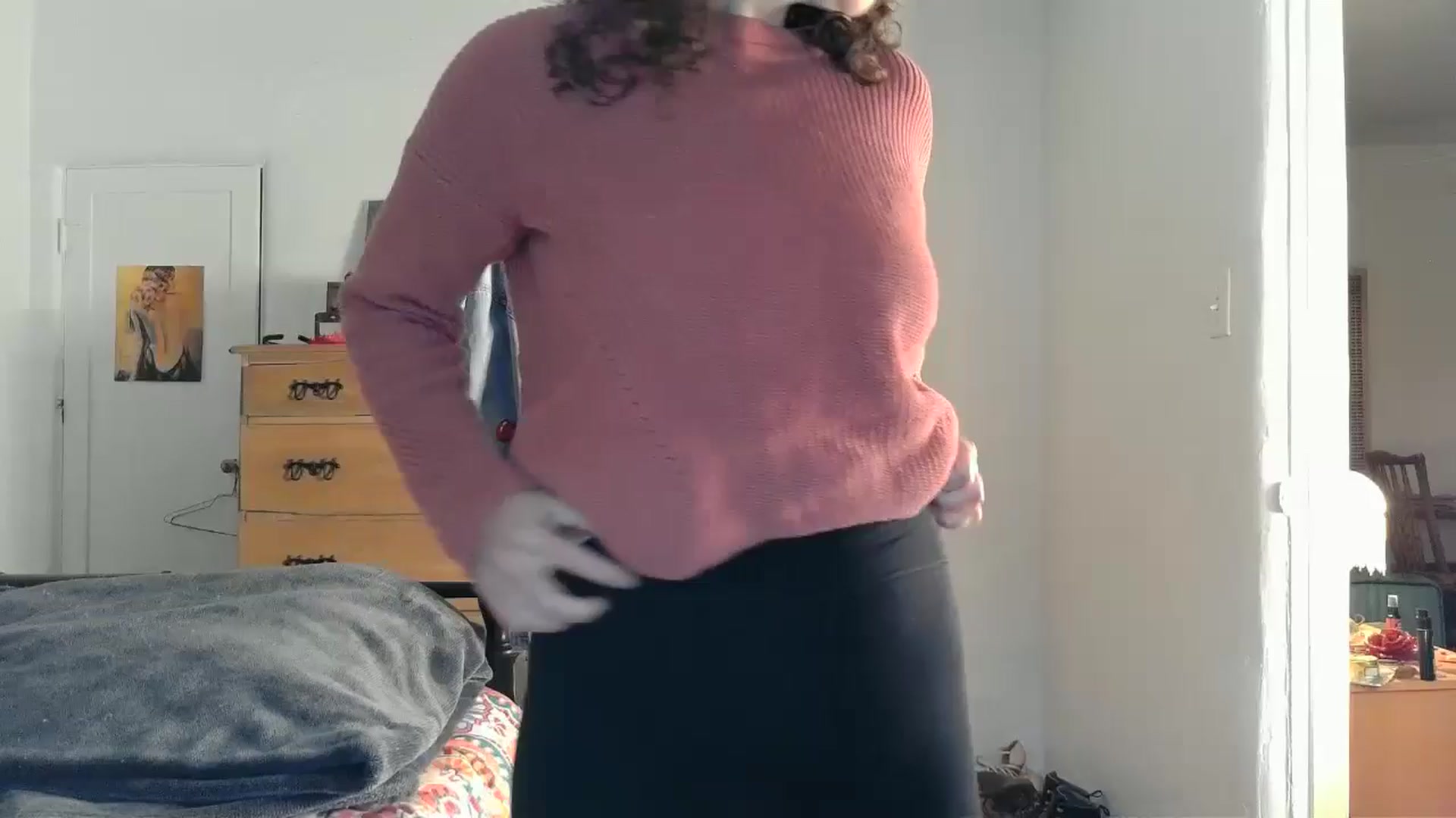 Gallery image thumbnail from TrollopTaylor's myfreecams stream on, 12/26/2024, 22:59 image 6 of 20
