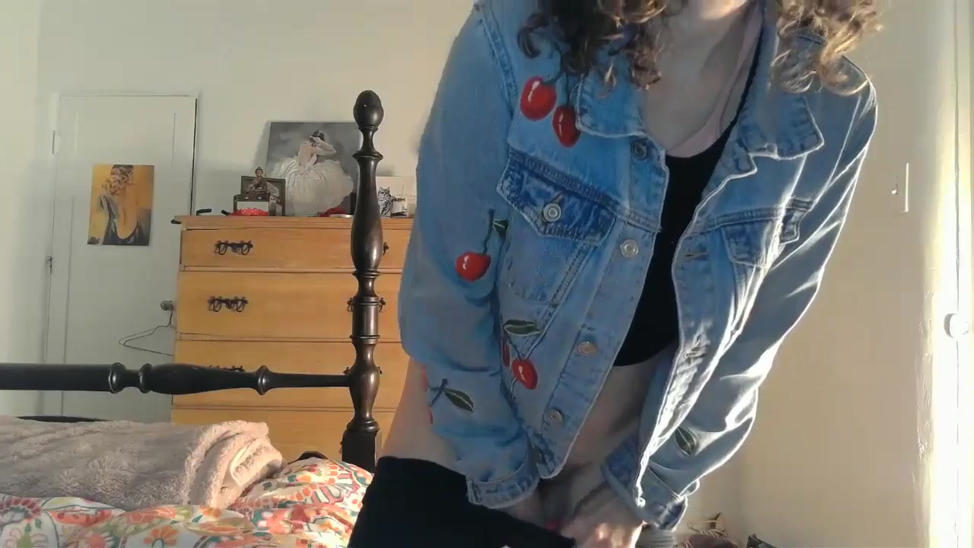 Gallery image thumbnail from TrollopTaylor's myfreecams stream on, 12/27/2024, 22:06 image 17 of 20