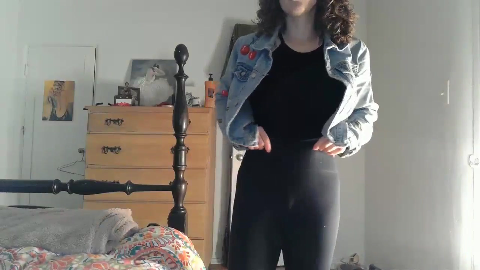 Gallery image thumbnail from TrollopTaylor's myfreecams stream on, 12/27/2024, 22:06 image 15 of 20