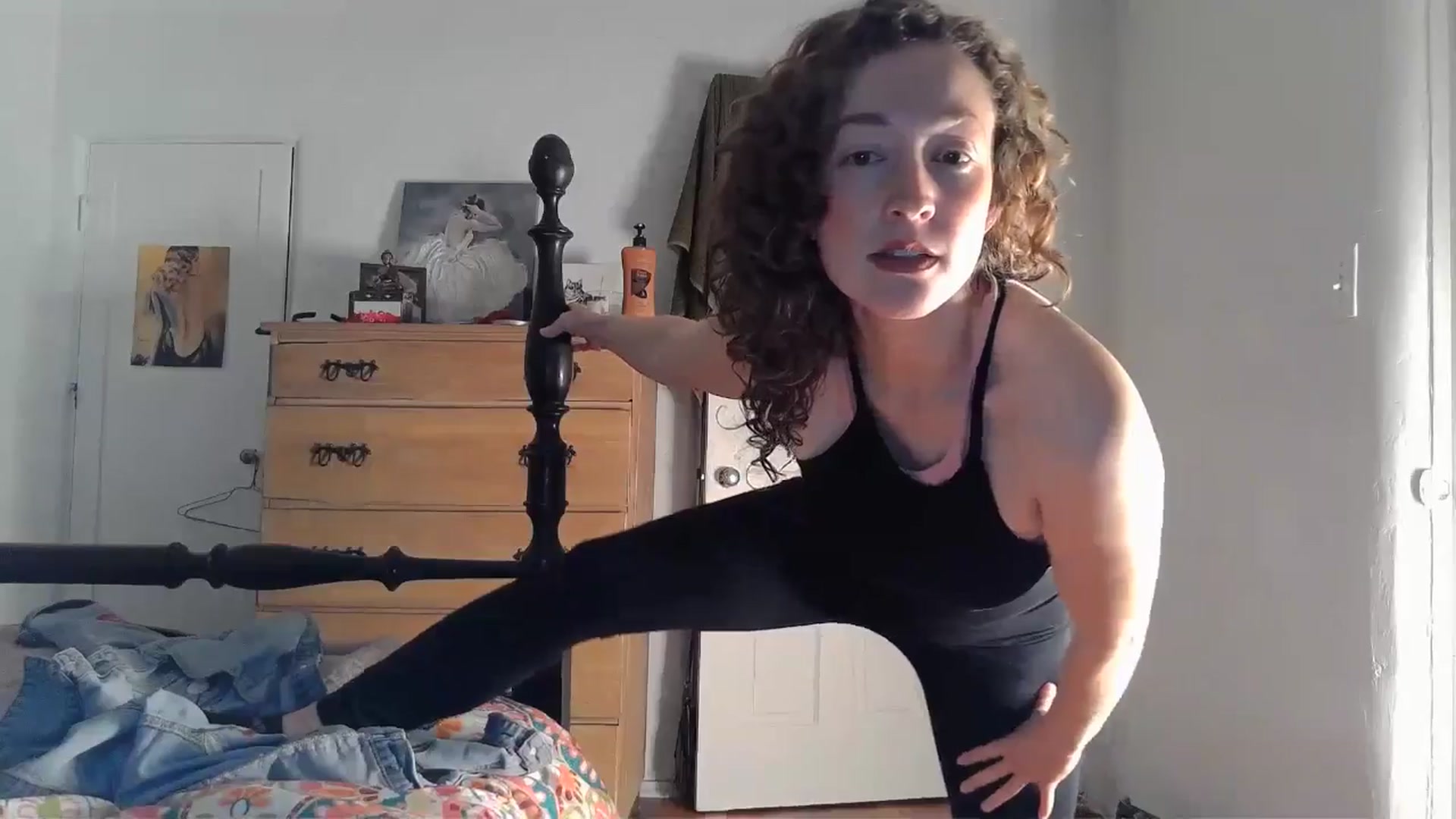Gallery image thumbnail from TrollopTaylor's myfreecams stream on, 12/27/2024, 22:06 image 19 of 20