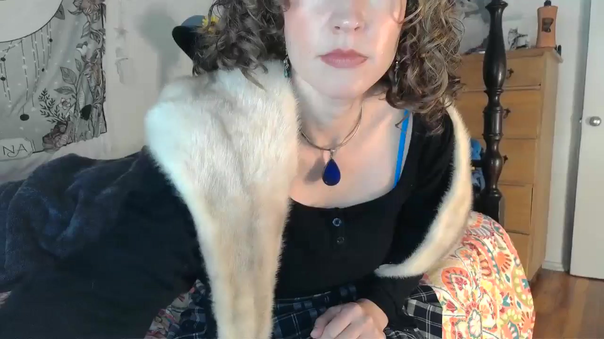 Gallery image thumbnail from TrollopTaylor's myfreecams stream on, 12/28/2024, 21:47 image 1 of 20