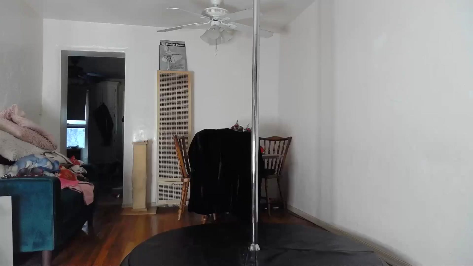Gallery image thumbnail from TrollopTaylor's myfreecams stream on, 12/29/2024, 23:36 image 9 of 20