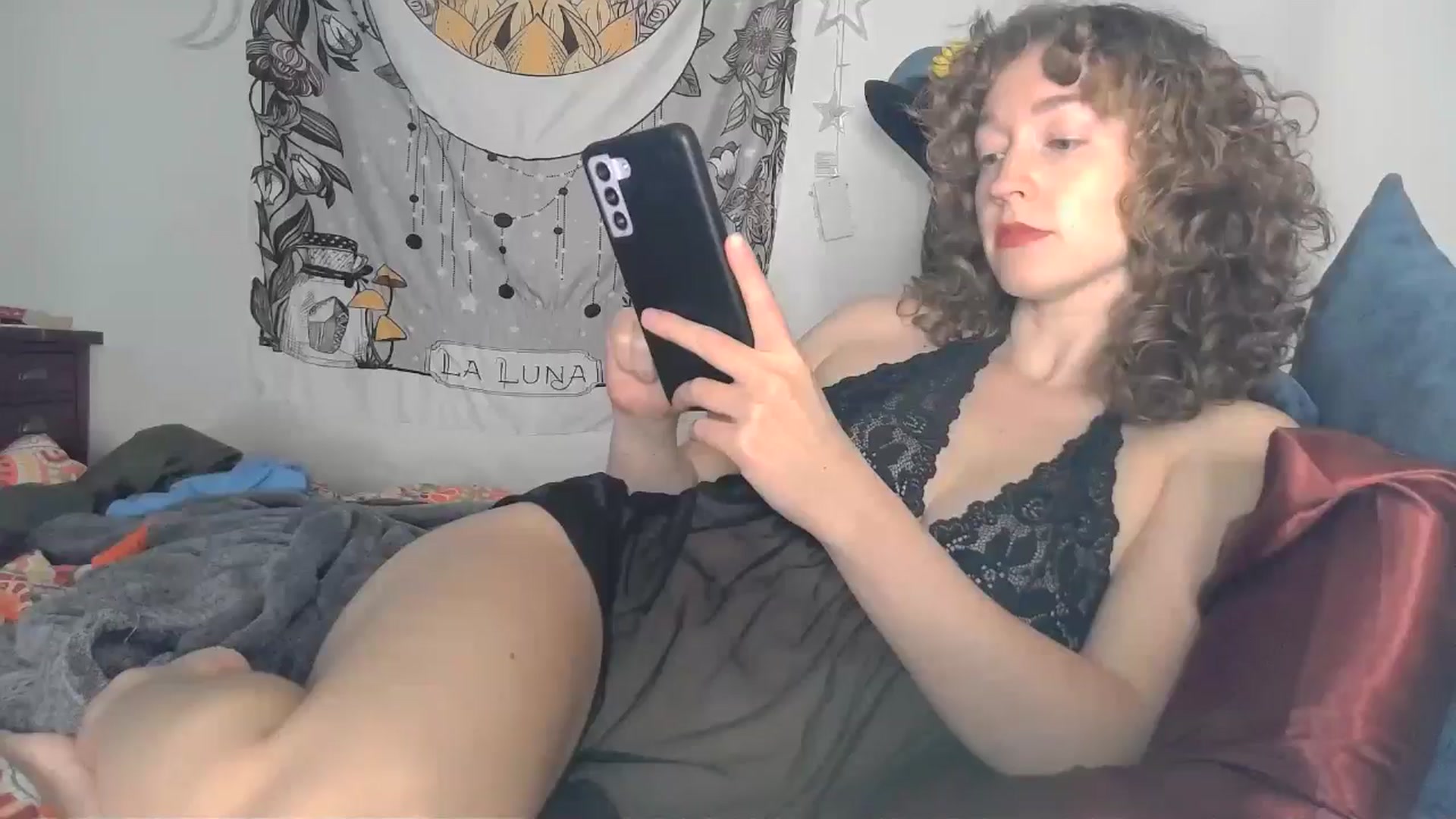 Gallery image thumbnail from TrollopTaylor's myfreecams stream on, 01/03/2025, 01:12 image 1 of 20