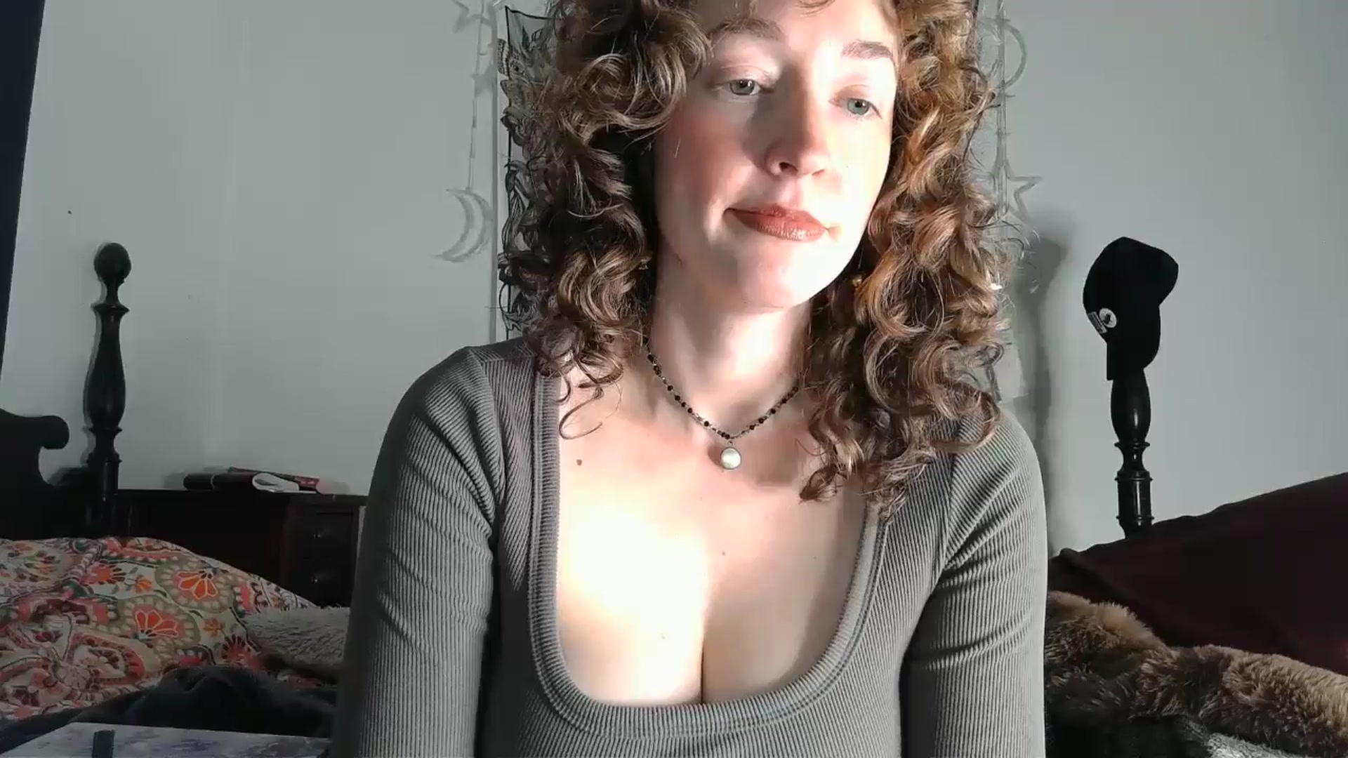 Gallery image thumbnail from TrollopTaylor's myfreecams stream on, 01/09/2025, 23:37 image 19 of 20