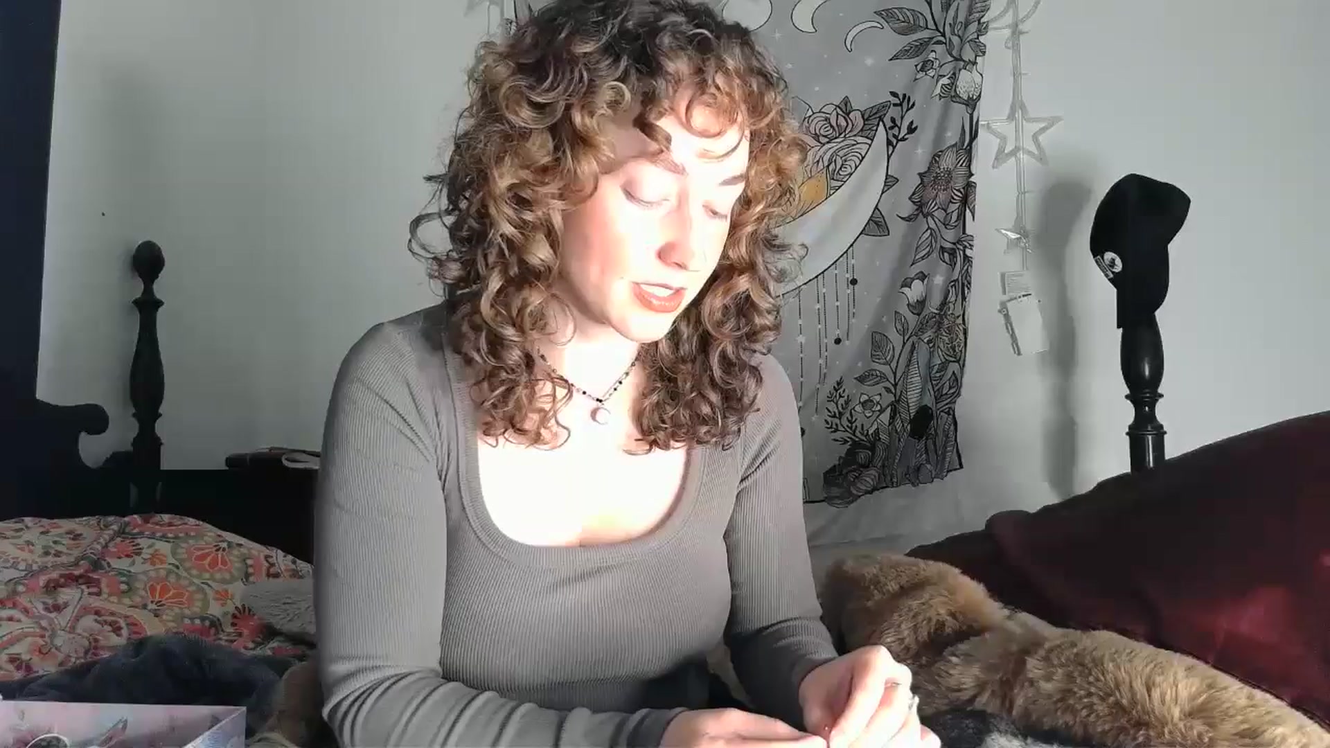 Gallery image thumbnail from TrollopTaylor's myfreecams stream on, 01/09/2025, 23:37 image 15 of 20