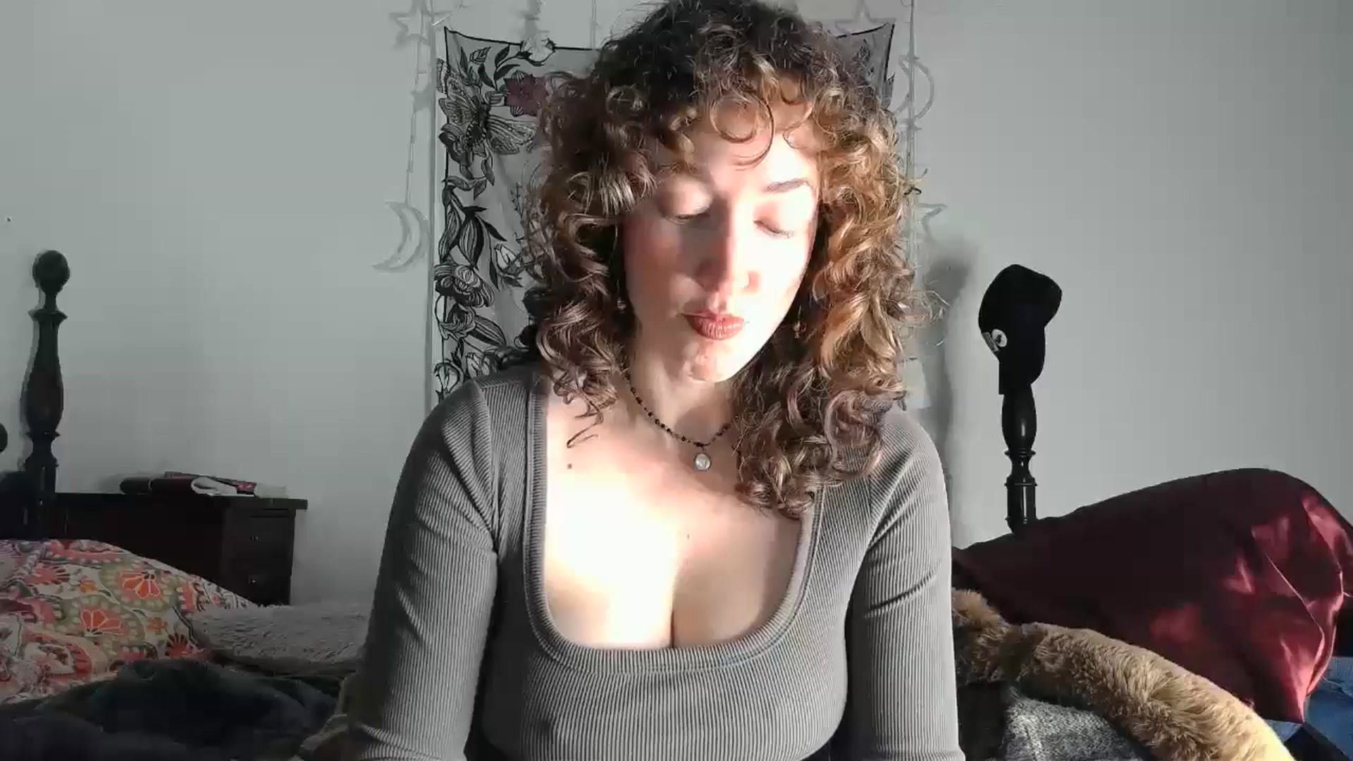 Gallery image thumbnail from TrollopTaylor's myfreecams stream on, 01/10/2025, 24:07 image 2 of 20