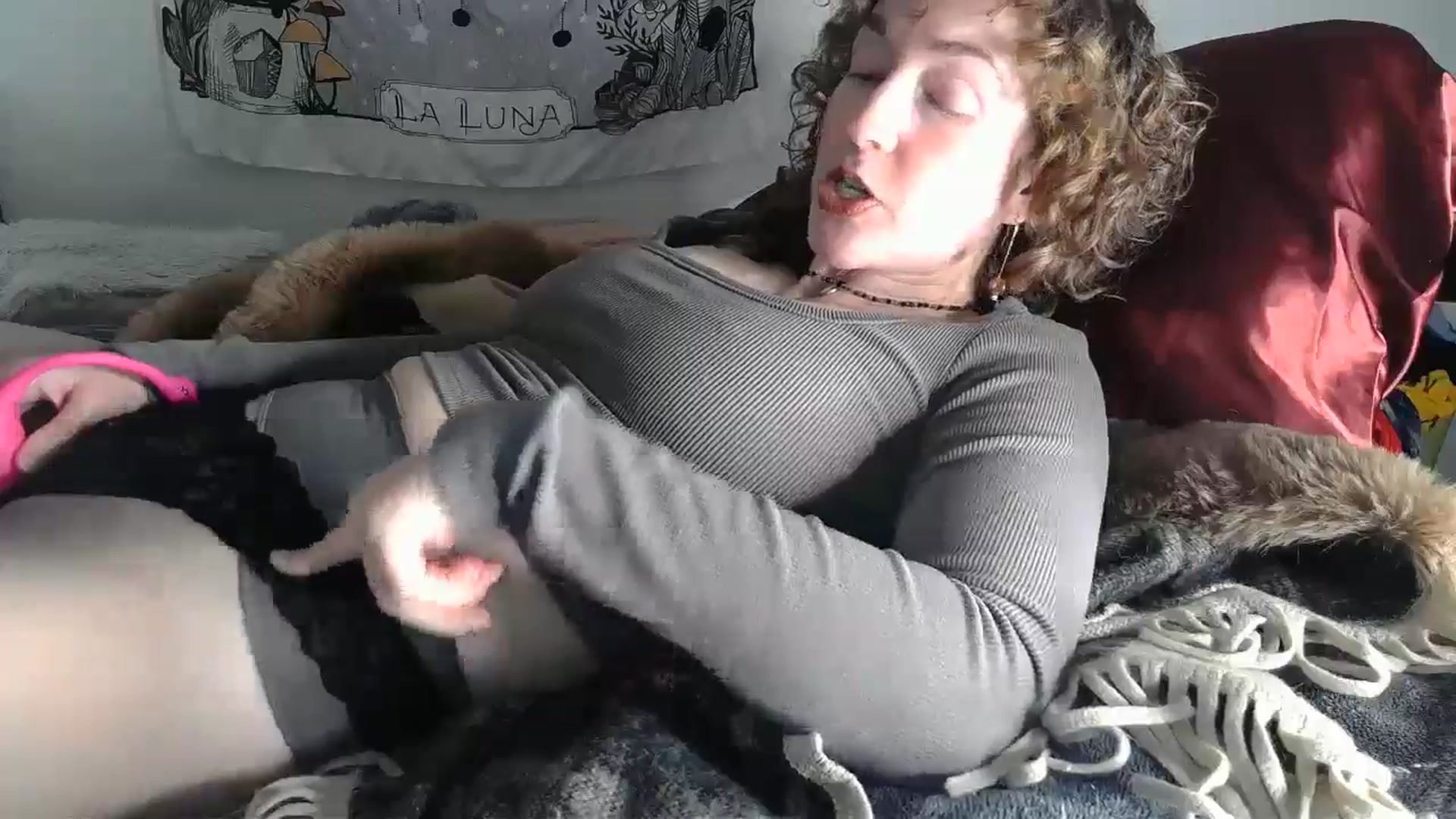 Gallery image thumbnail from TrollopTaylor's myfreecams stream on, 01/10/2025, 24:07 image 5 of 20