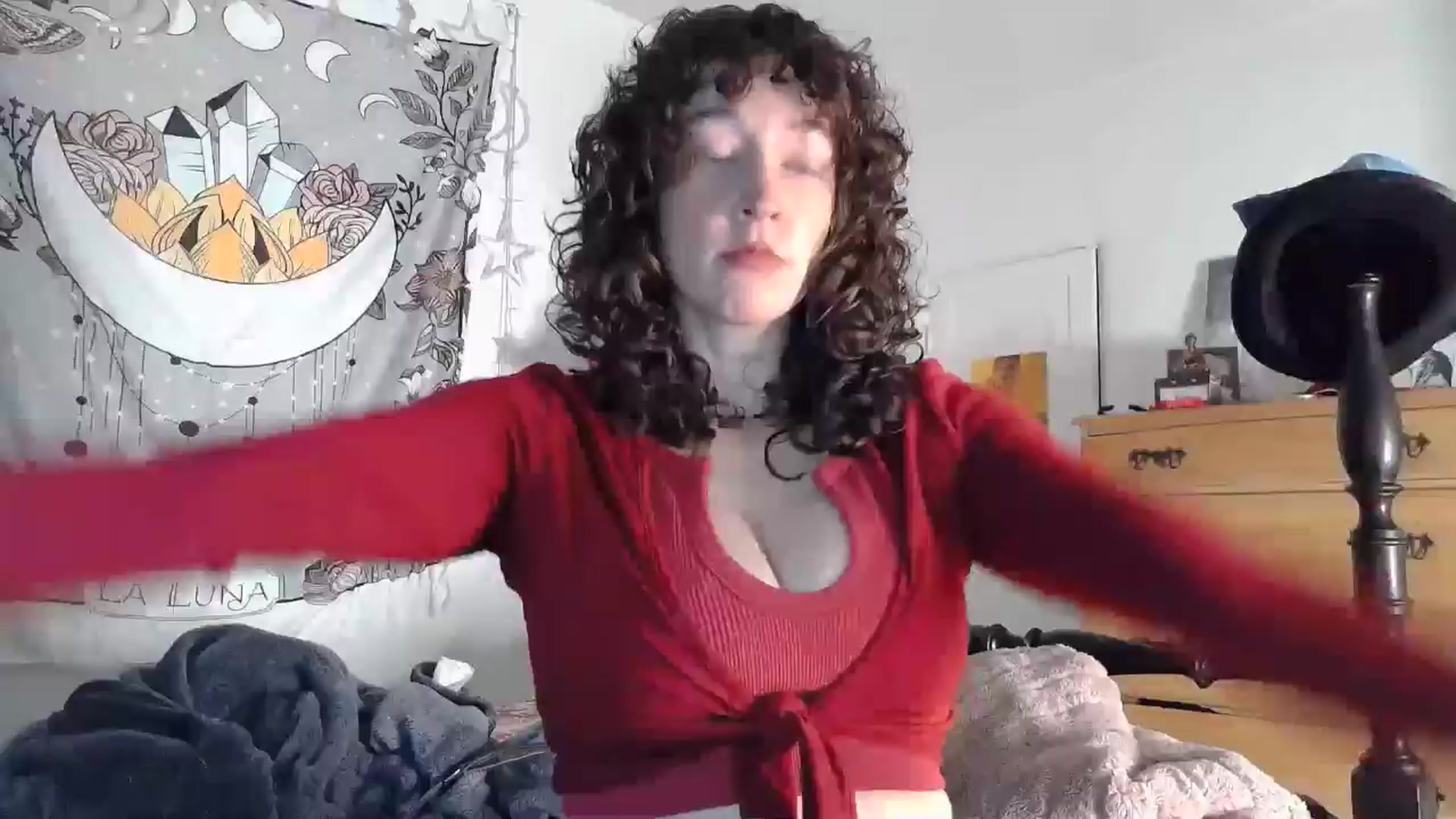 Gallery image thumbnail from TrollopTaylor's myfreecams stream on, 01/14/2025, 23:05 image 5 of 20