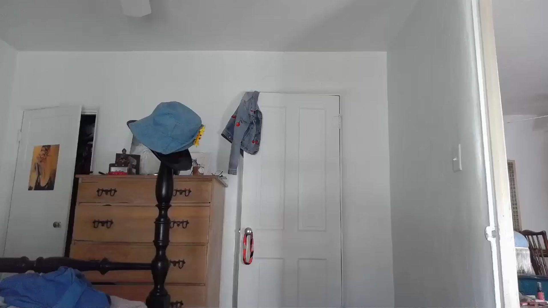Gallery image thumbnail from TrollopTaylor's myfreecams stream on, 01/16/2025, 21:16 image 10 of 20