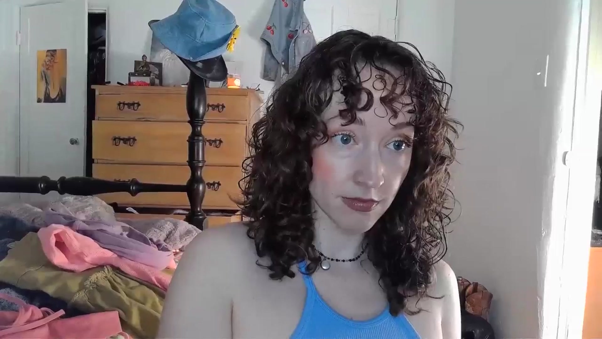 Gallery image thumbnail from TrollopTaylor's myfreecams stream on, 01/17/2025, 20:45 image 13 of 20