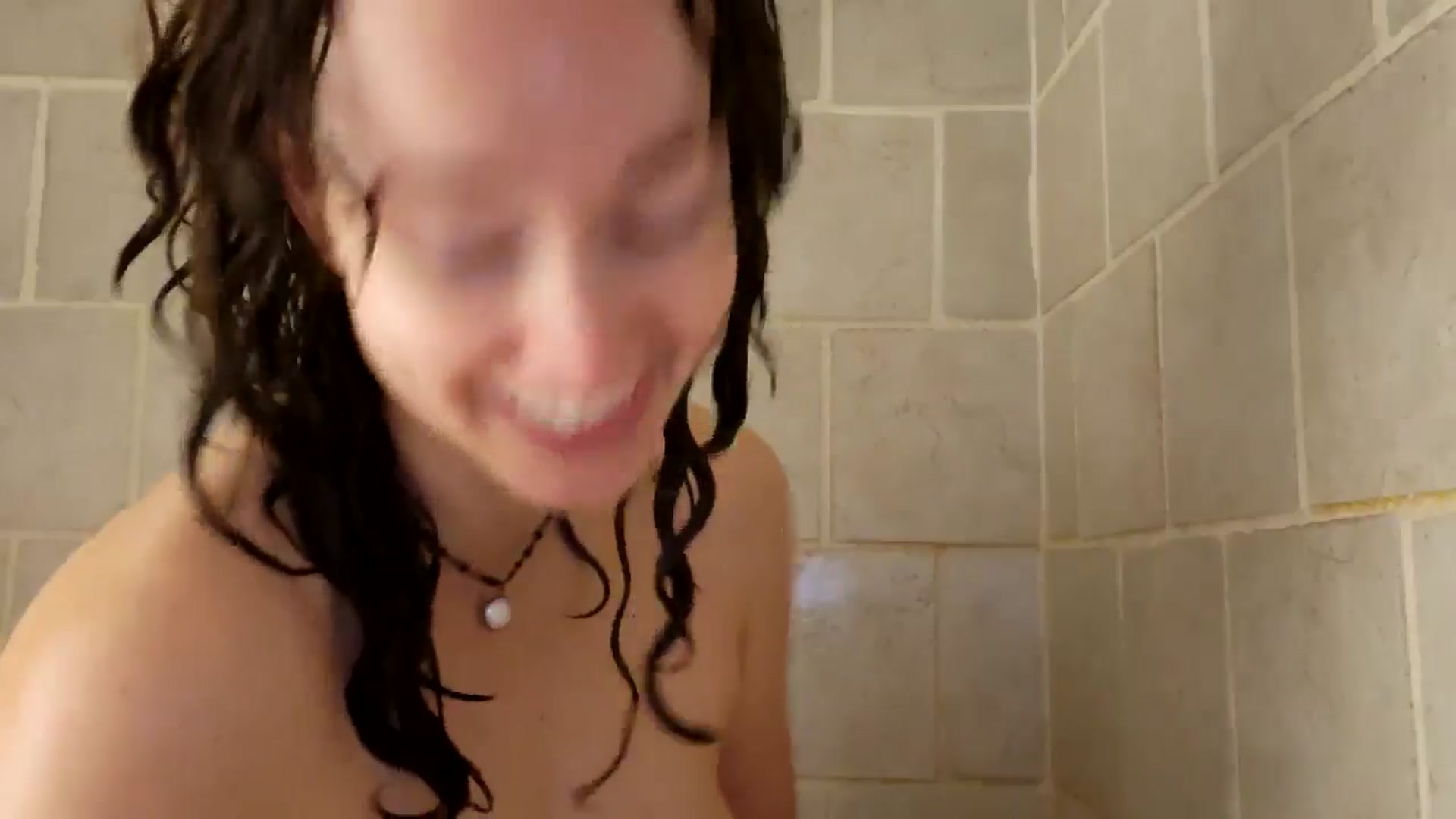 Gallery image thumbnail from TrollopTaylor's myfreecams stream on, 01/20/2025, 19:17 image 10 of 20