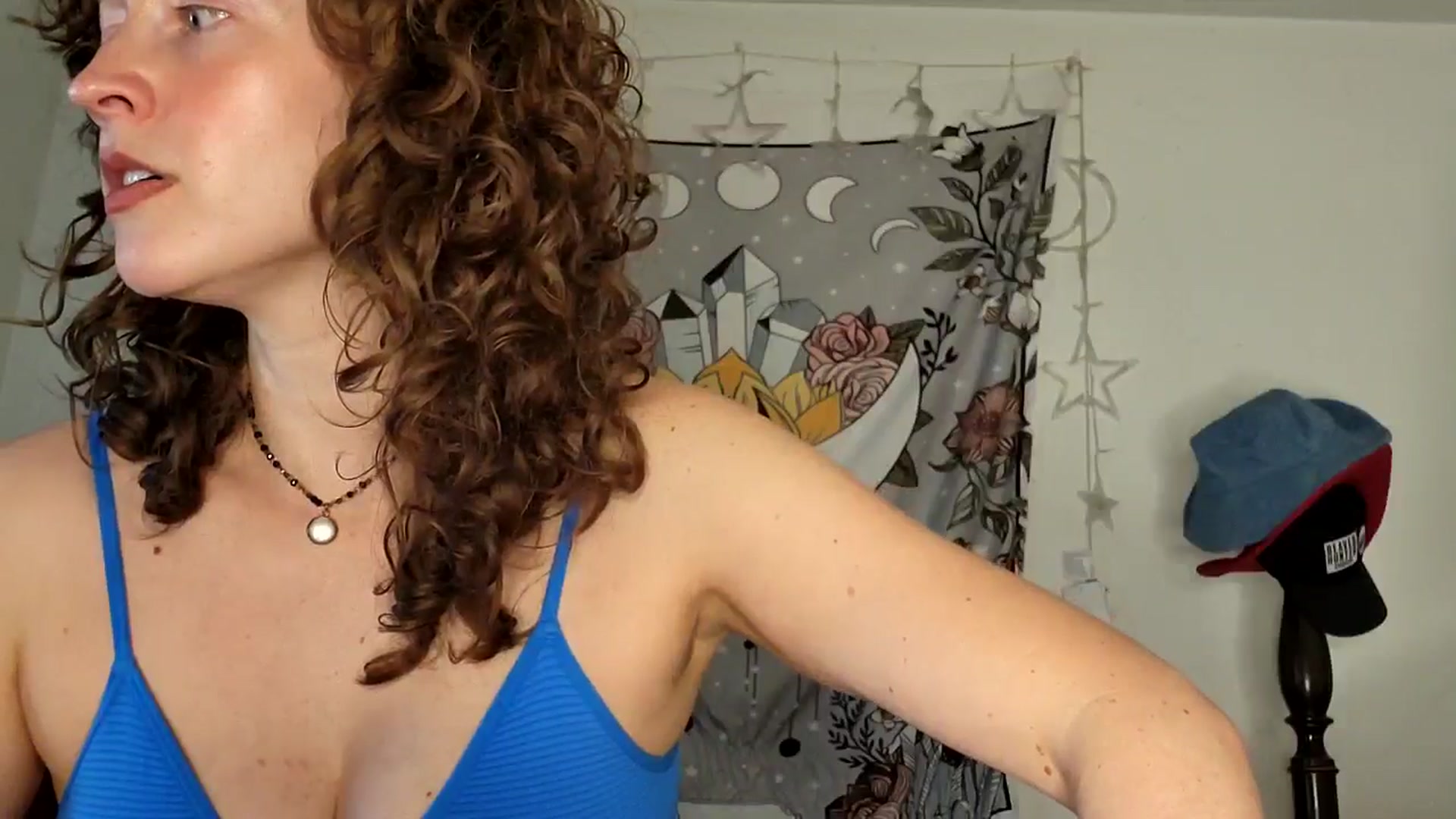 Gallery image thumbnail from TrollopTaylor's myfreecams stream on, 01/21/2025, 23:37 image 6 of 20