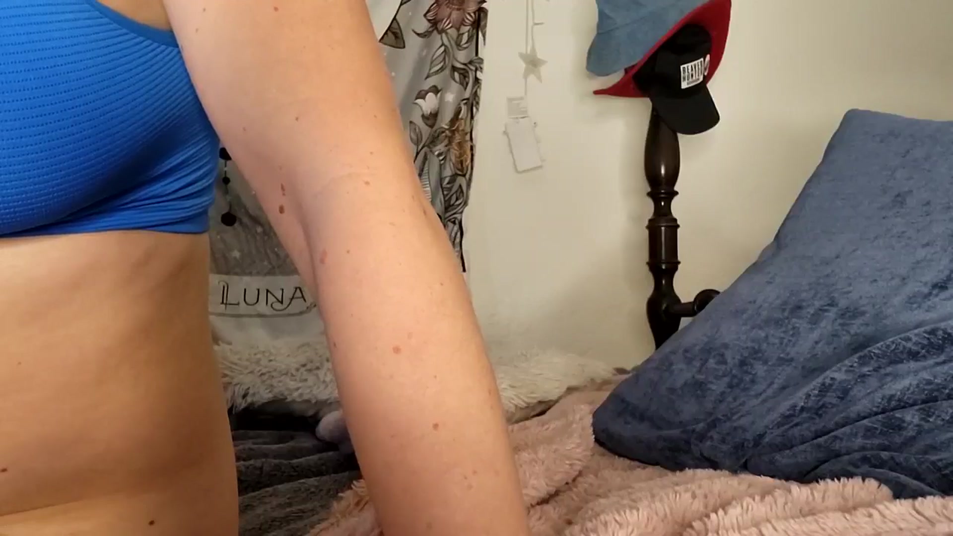 Gallery image thumbnail from TrollopTaylor's myfreecams stream on, 01/21/2025, 23:37 image 13 of 20