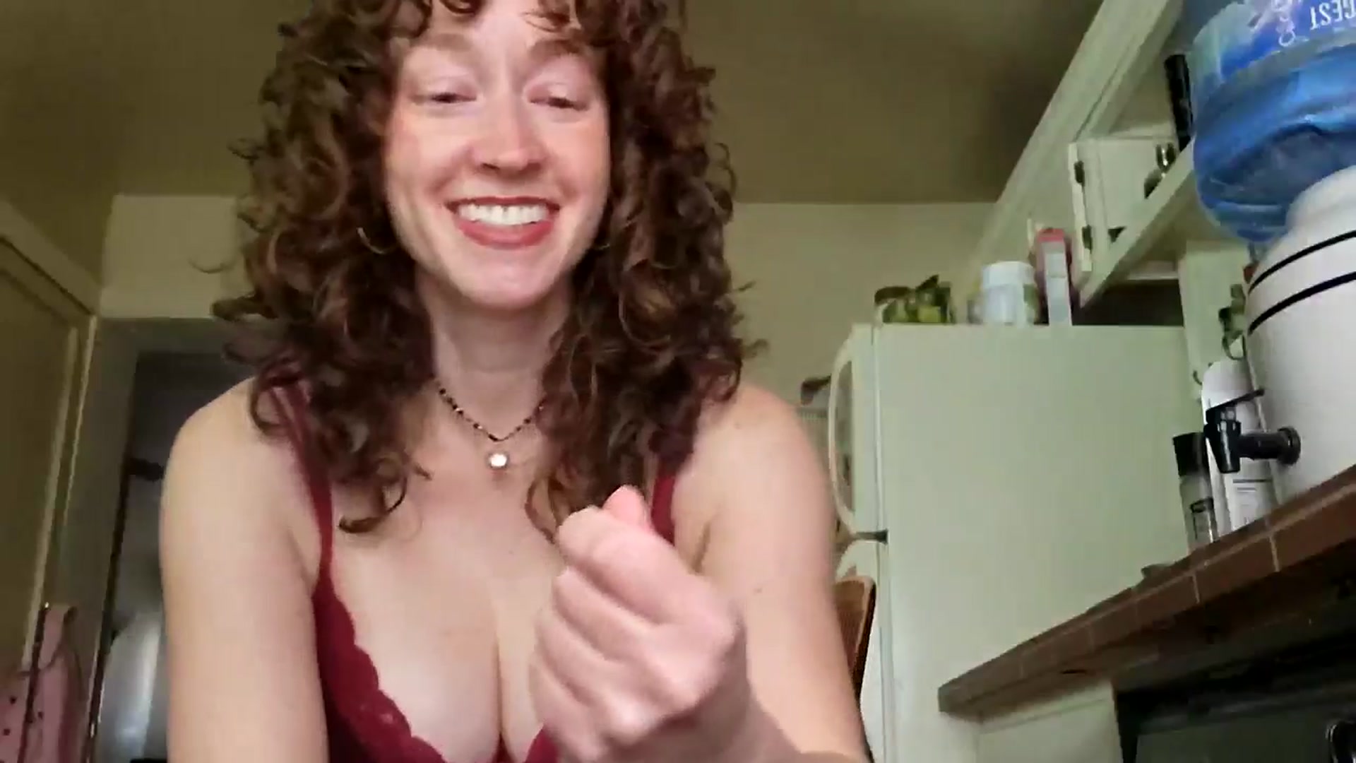 Gallery image thumbnail from TrollopTaylor's myfreecams stream on, 01/22/2025, 20:58 image 6 of 20