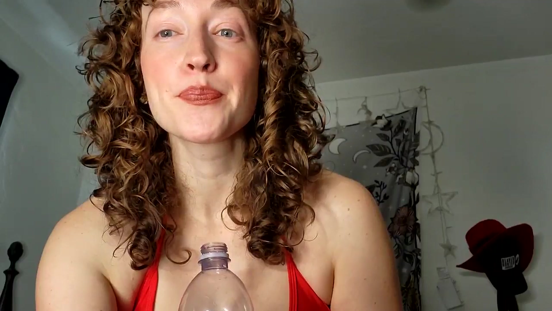 Gallery image thumbnail from TrollopTaylor's myfreecams stream on, 01/30/2025, 19:36 image 15 of 20