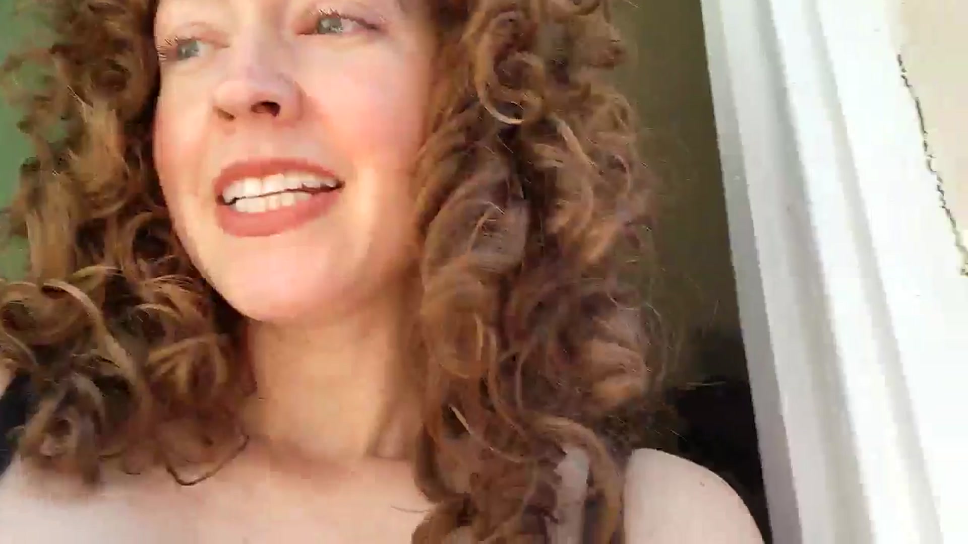Gallery image thumbnail from TrollopTaylor's myfreecams stream on, 01/31/2025, 20:47 image 10 of 20