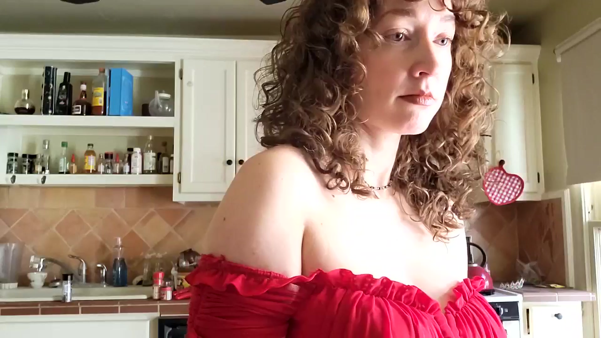 Gallery image thumbnail from TrollopTaylor's myfreecams stream on, 02/04/2025, 20:02 image 10 of 20