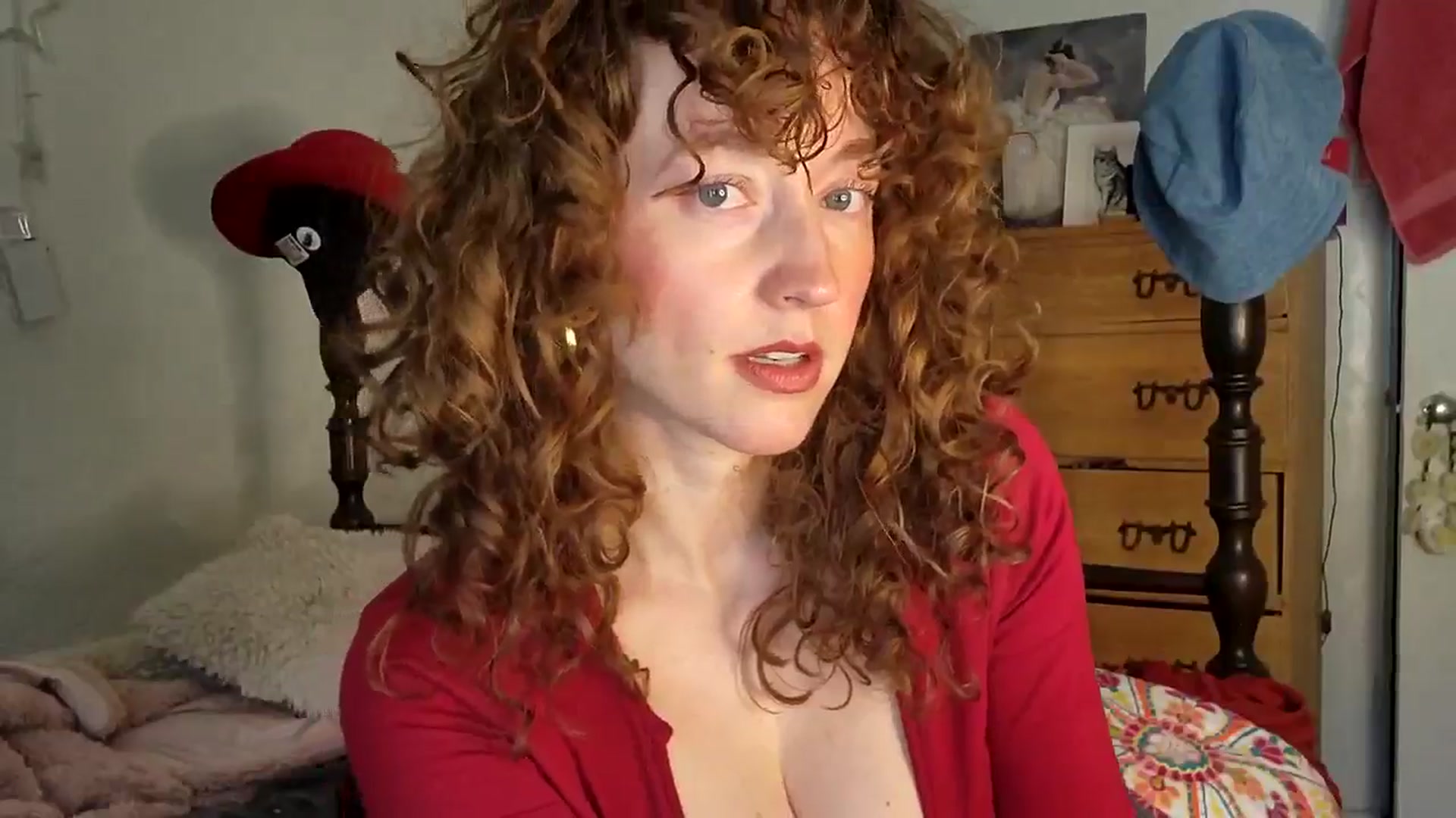 Gallery image thumbnail from TrollopTaylor's myfreecams stream on, 03/05/2025, 20:13 image 17 of 20