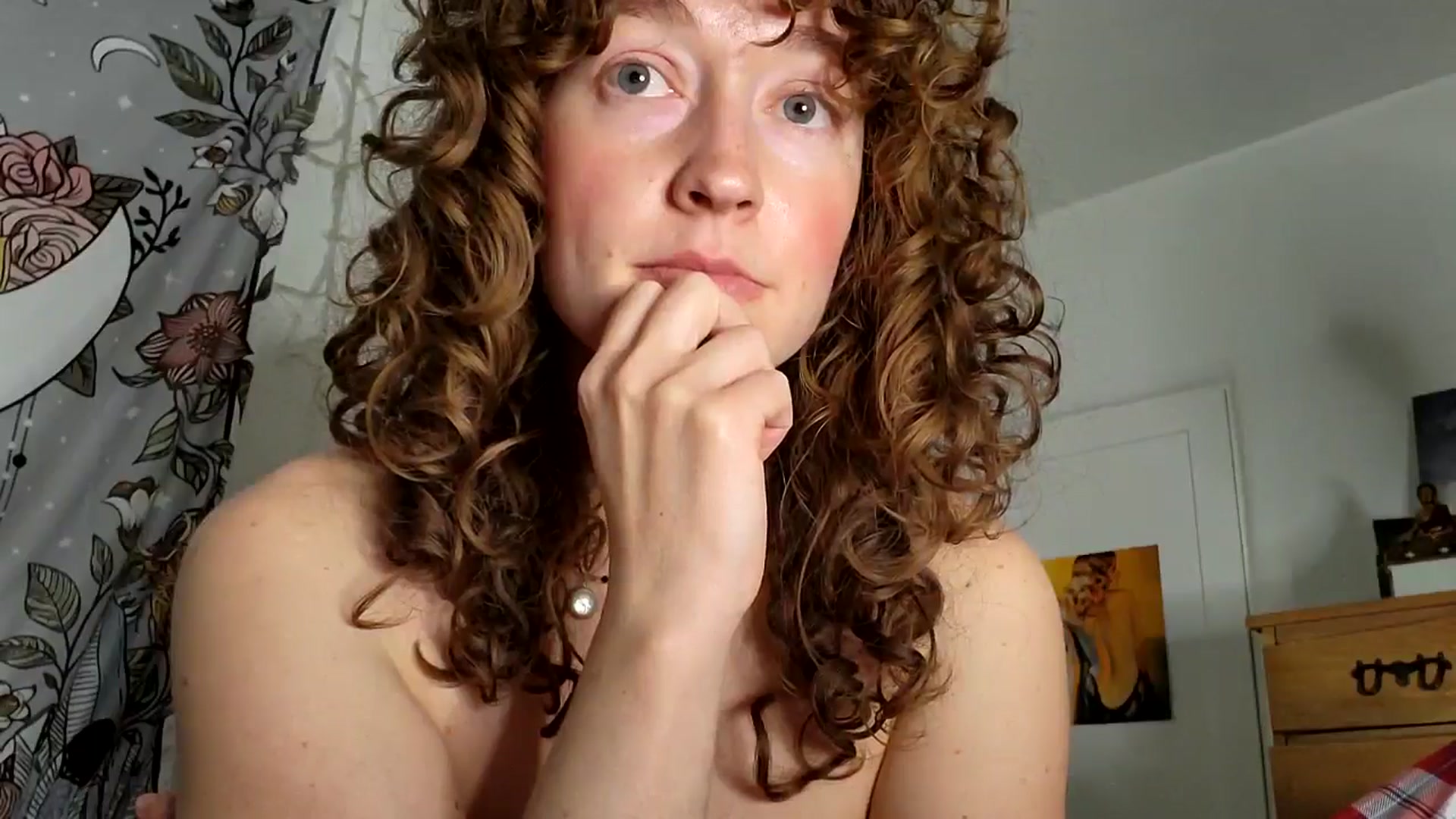 Gallery image thumbnail from TrollopTaylor's myfreecams stream on, 03/12/2025, 23:57 image 6 of 20