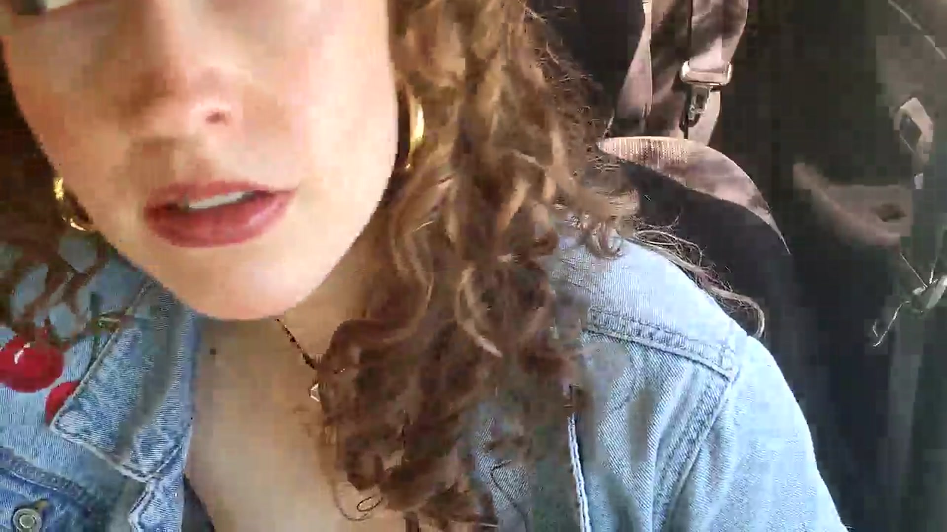 Gallery image thumbnail from TrollopTaylor's myfreecams stream on, 03/18/2025, 18:37 image 7 of 20