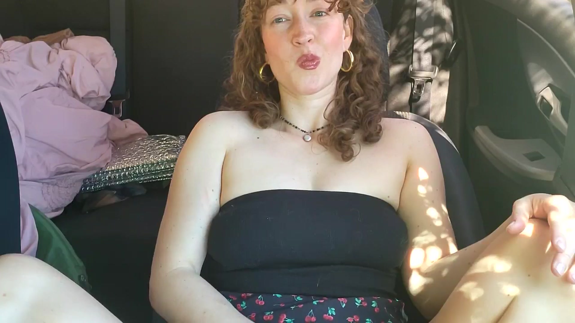Gallery image thumbnail from TrollopTaylor's myfreecams stream on, 03/18/2025, 19:06 image 15 of 20