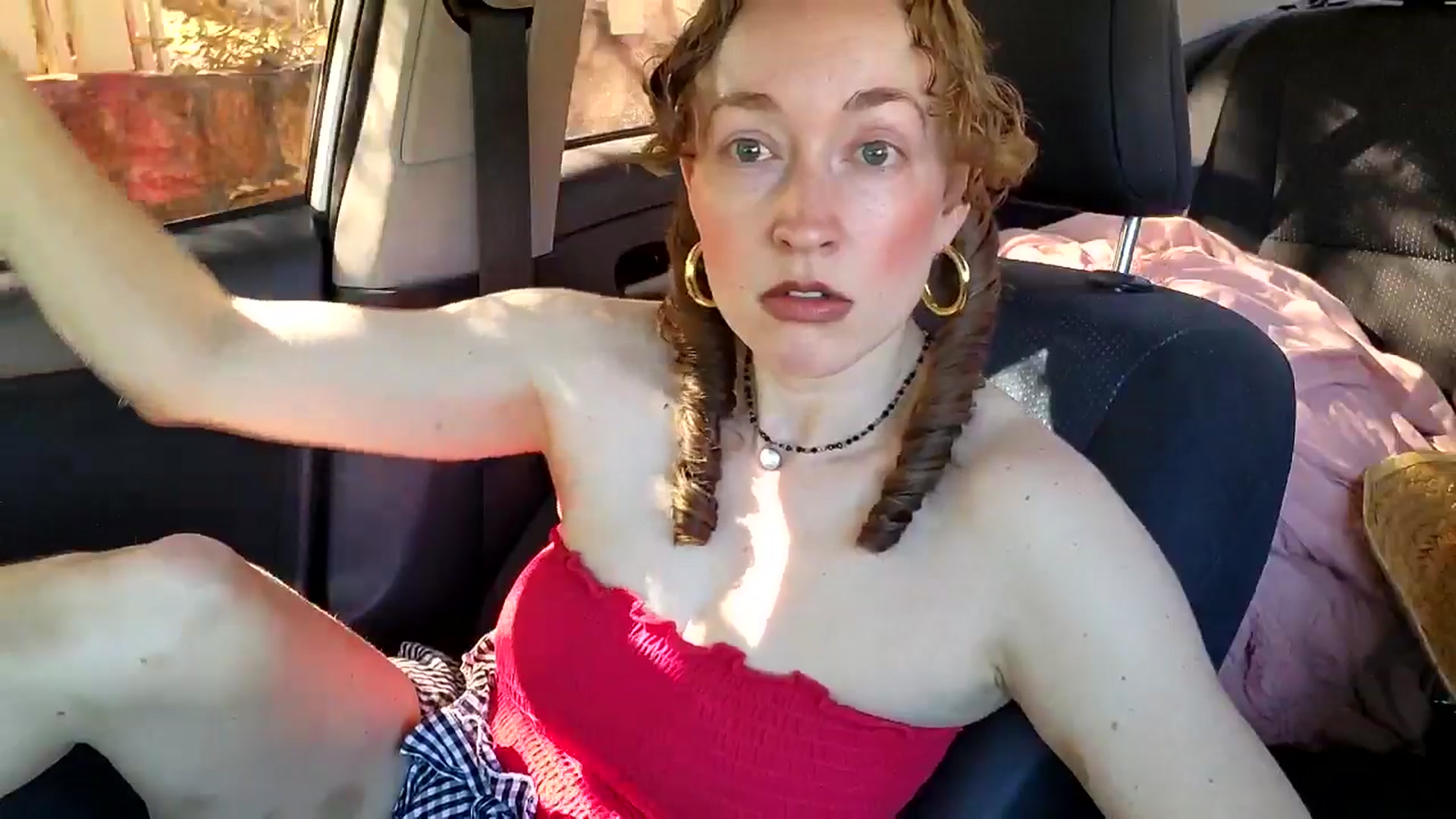 Gallery image thumbnail from TrollopTaylor's myfreecams stream on, 04/07/2025, 23:30 image 4 of 20