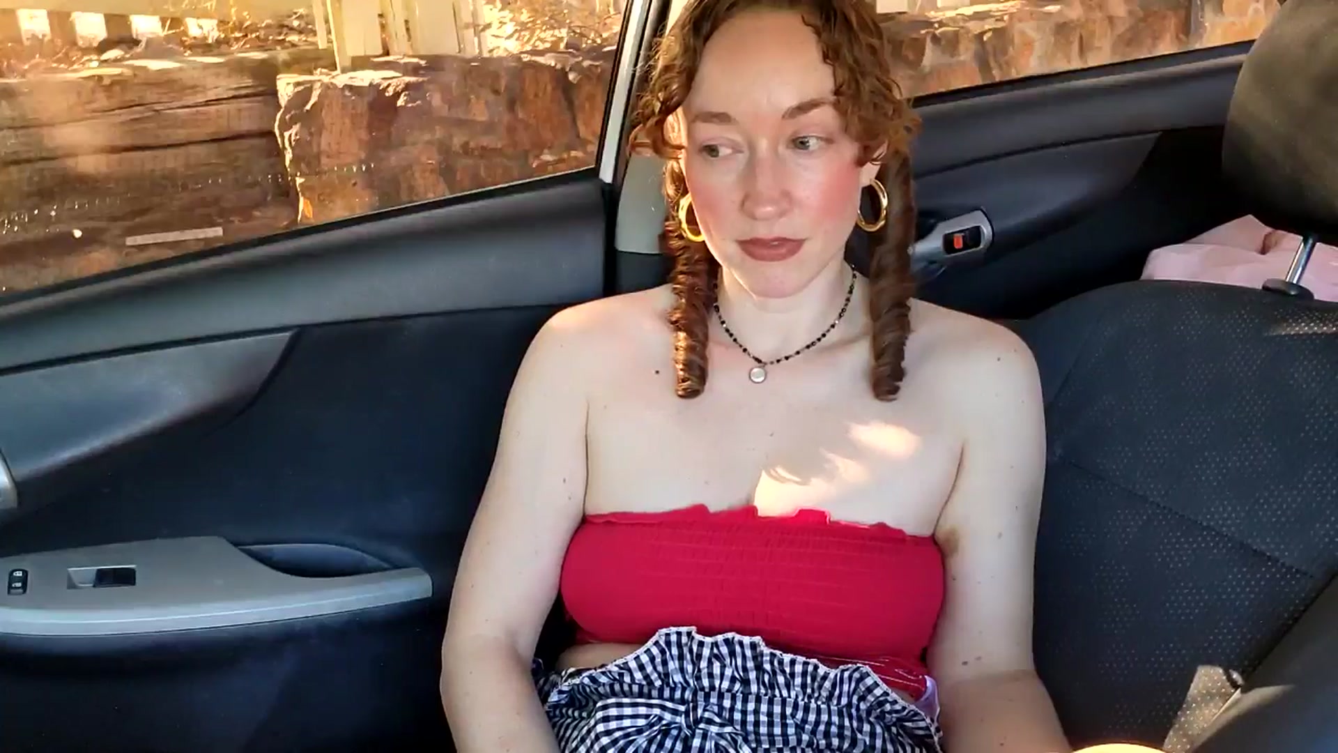 Gallery image thumbnail from TrollopTaylor's myfreecams stream on, 04/07/2025, 23:30 image 15 of 20