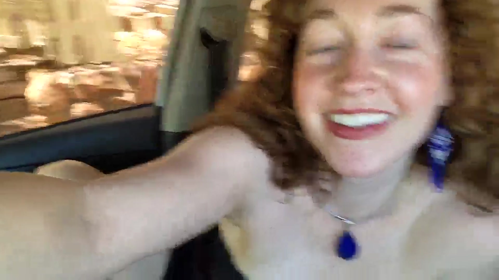 Gallery image thumbnail from TrollopTaylor's myfreecams stream on, 04/21/2025, 19:39 image 18 of 20