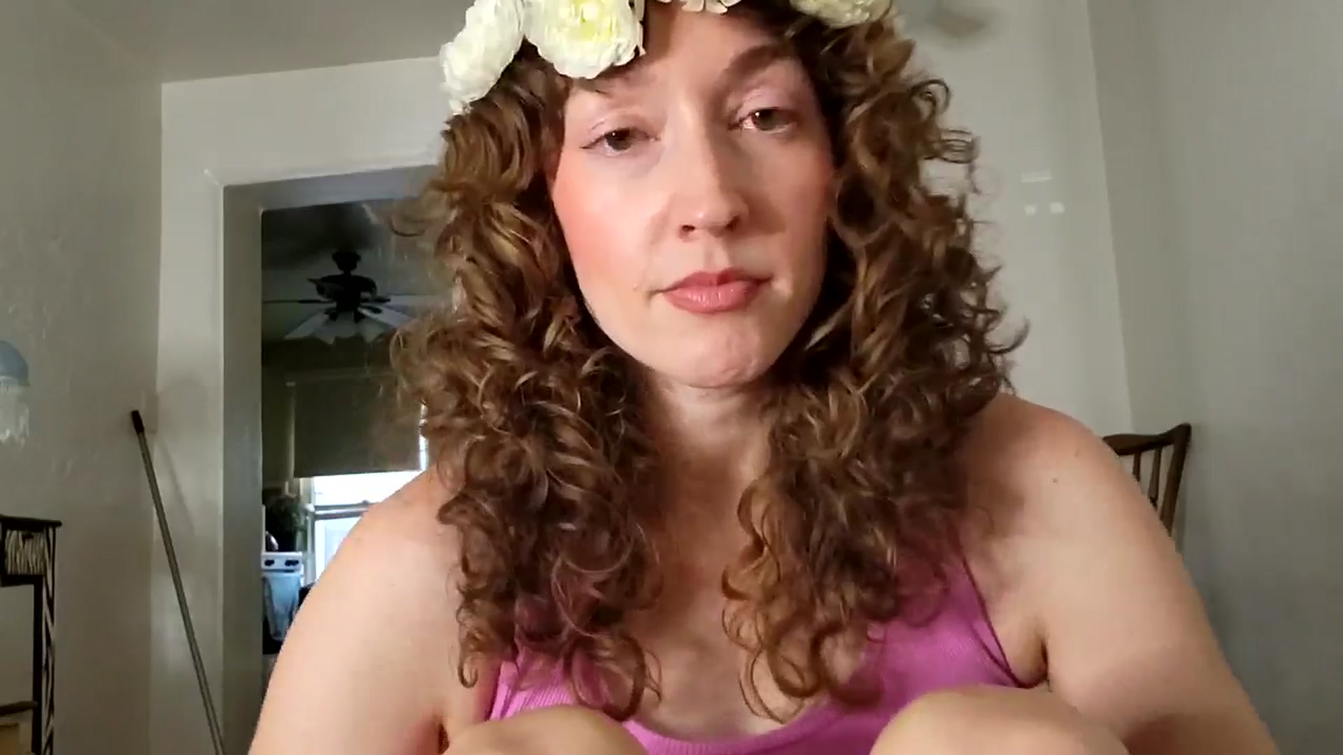 Gallery image thumbnail from TrollopTaylor's myfreecams stream on, 04/25/2025, 23:27 image 11 of 20