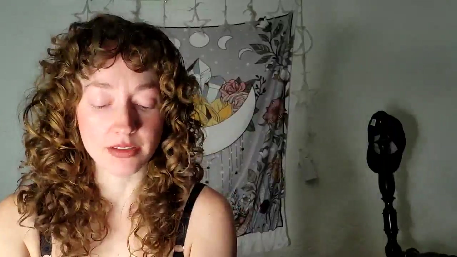Gallery image thumbnail from TrollopTaylor's myfreecams stream on, 04/30/2025, 03:00 image 2 of 20