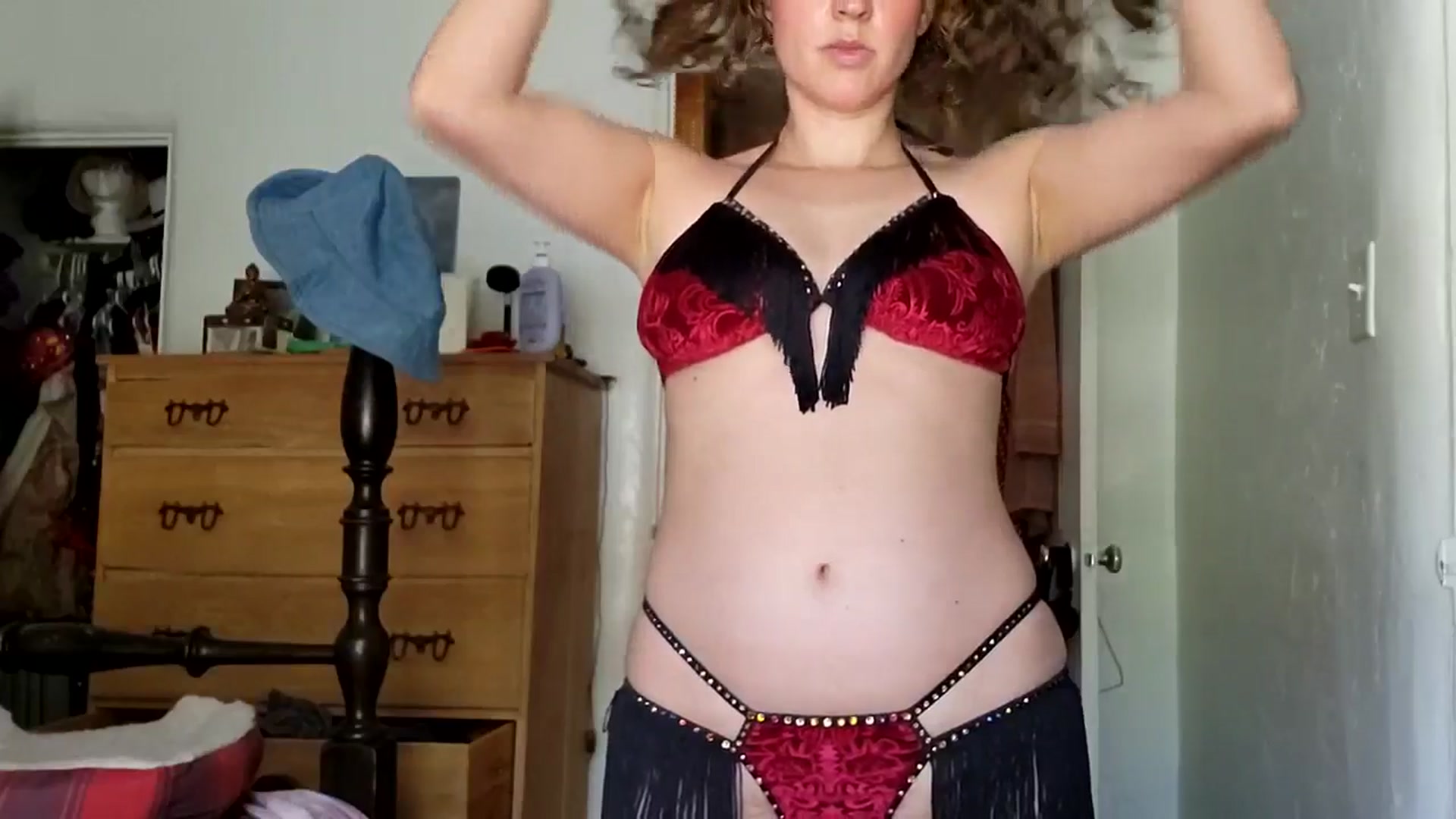 Gallery image thumbnail from TrollopTaylor's myfreecams stream on, 05/05/2025, 18:50 image 14 of 20