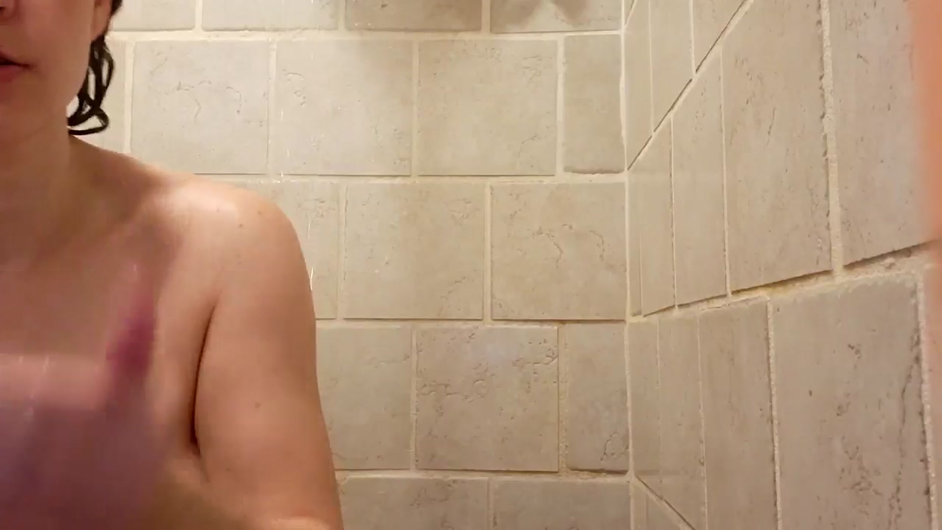 Gallery image thumbnail from TrollopTaylor's myfreecams stream on, 05/07/2025, 17:31 image 6 of 20