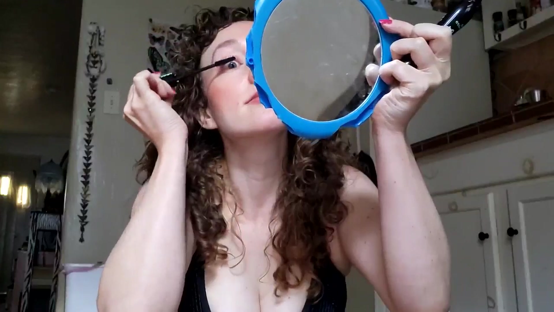 Gallery image thumbnail from TrollopTaylor's myfreecams stream on, 05/18/2025, 24:54 image 12 of 20