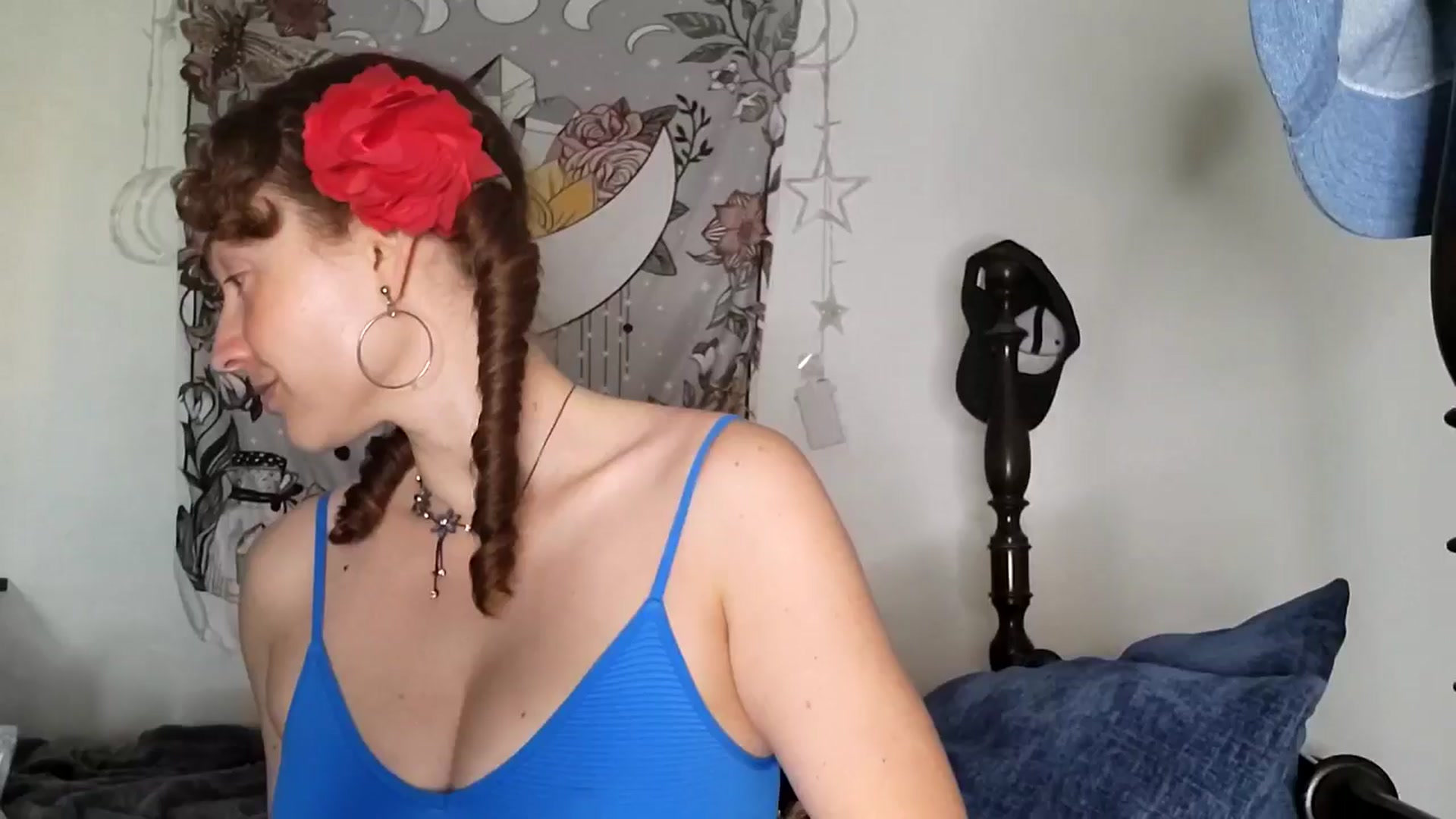 Gallery image thumbnail from TrollopTaylor's myfreecams stream on, 05/27/2025, 23:56 image 6 of 20