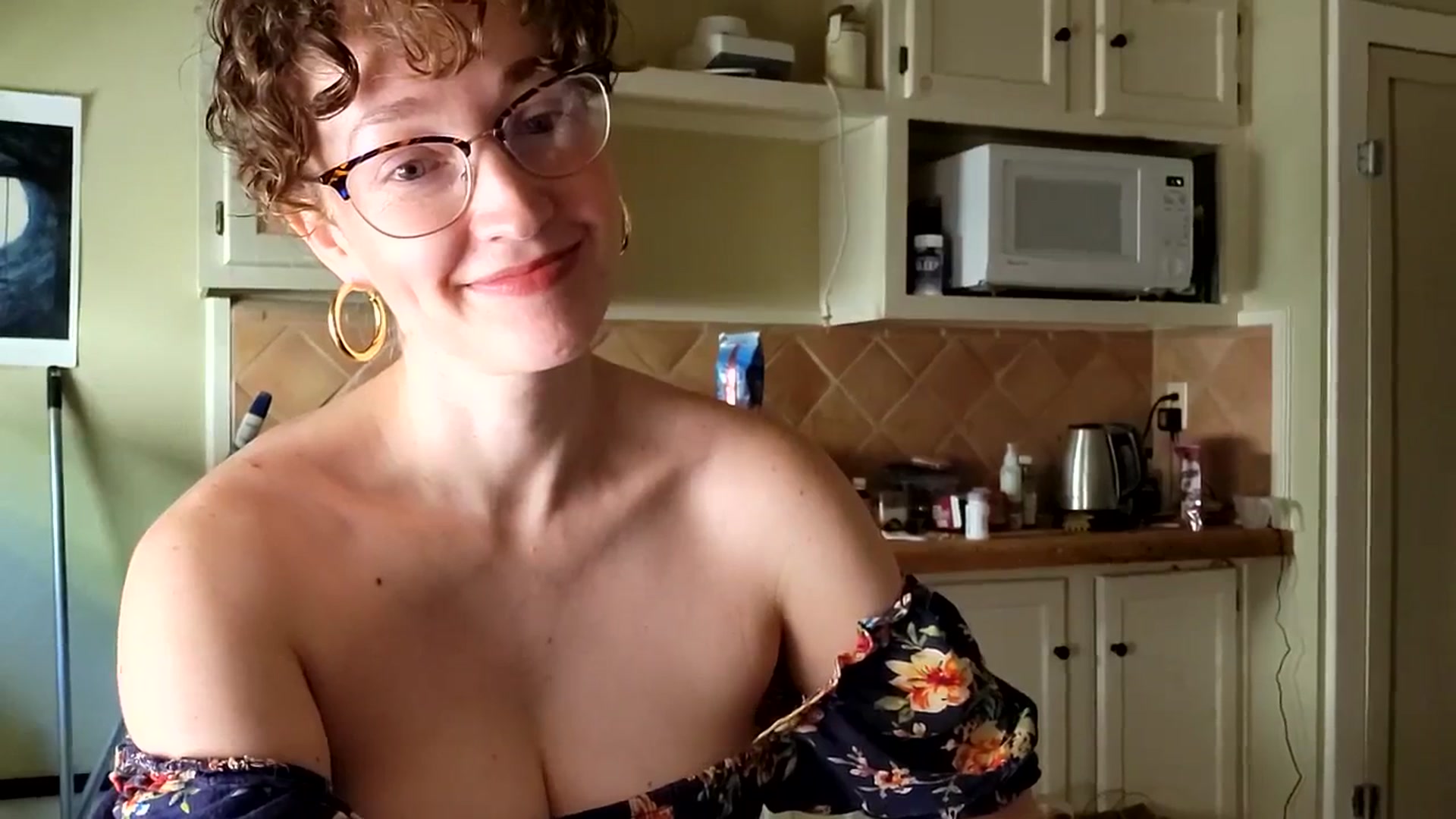 Gallery image thumbnail from TrollopTaylor's myfreecams stream on, 06/23/2025, 18:51 image 6 of 20