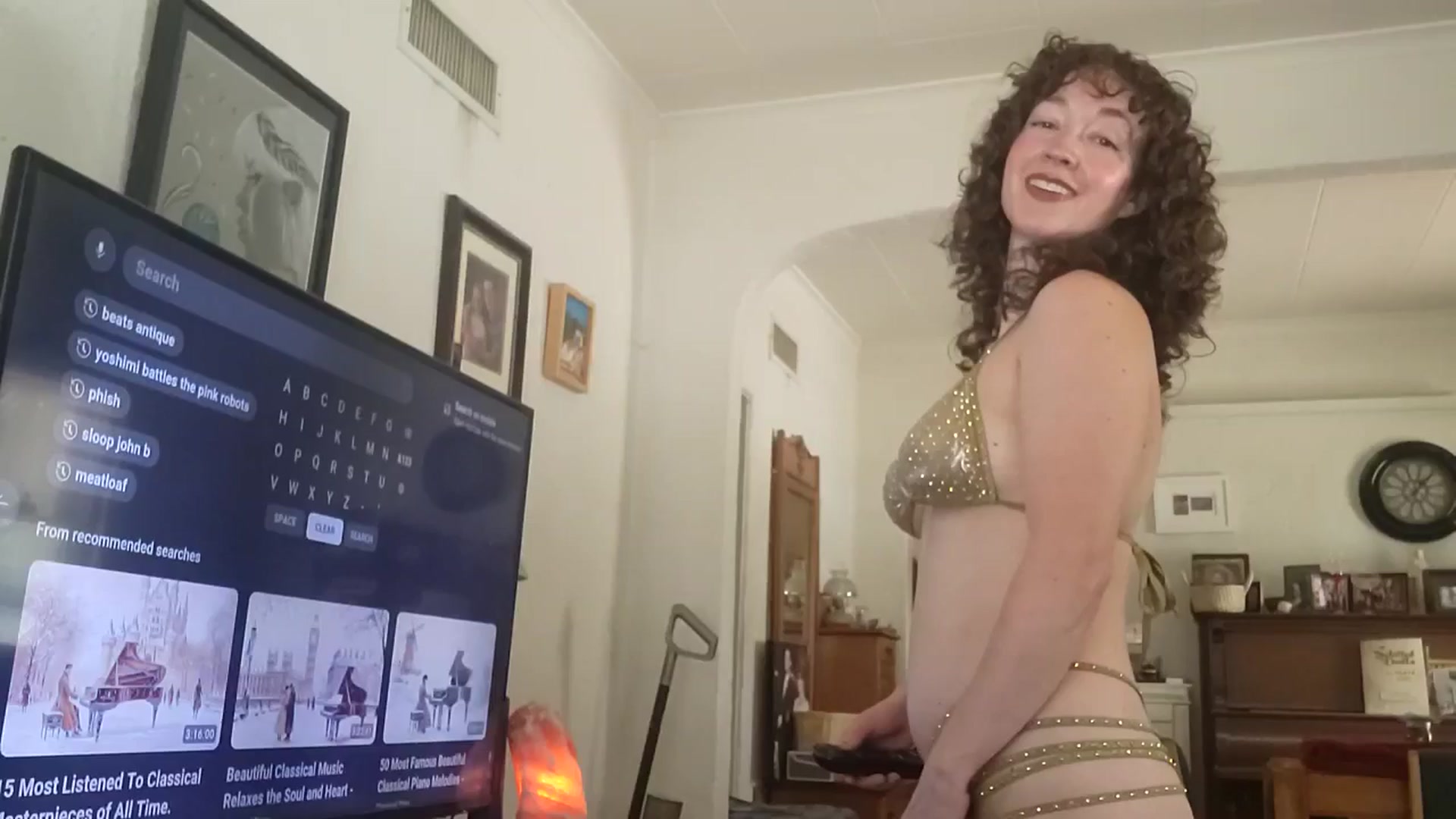 Gallery image thumbnail from TrollopTaylor's myfreecams stream on, 08/06/2025, 20:50 image 1 of 20