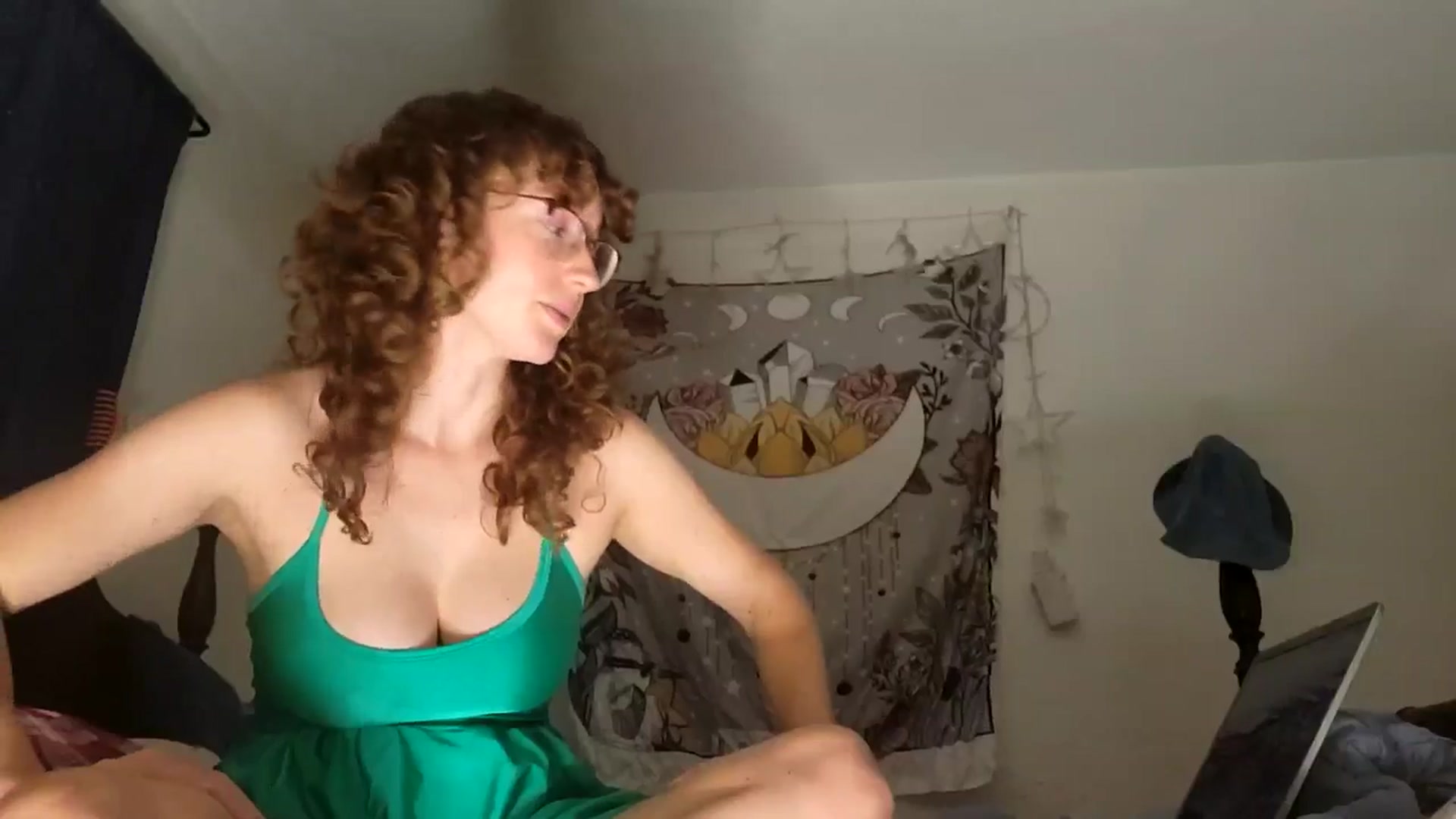 Gallery image thumbnail from TrollopTaylor's myfreecams stream on, 09/03/2025, 01:51 image 14 of 20
