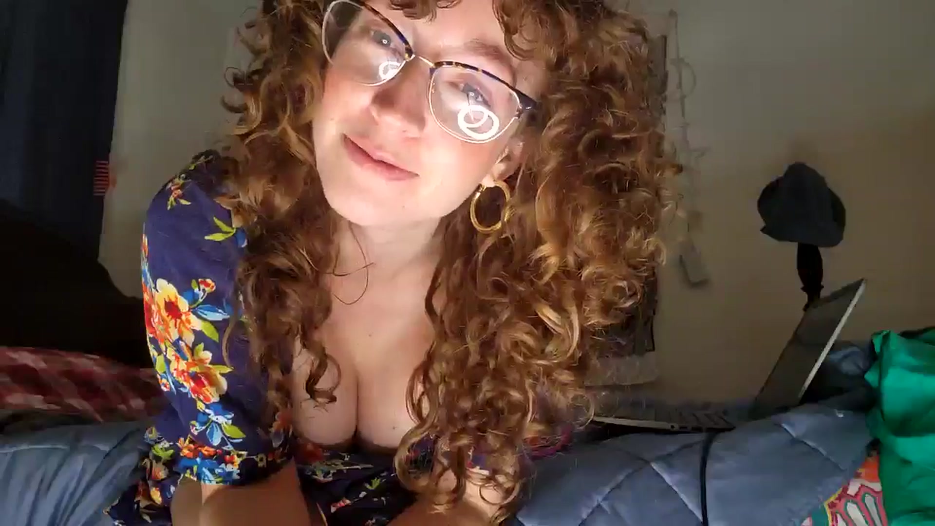Gallery image thumbnail from TrollopTaylor's myfreecams stream on, 09/03/2025, 02:36 image 2 of 20