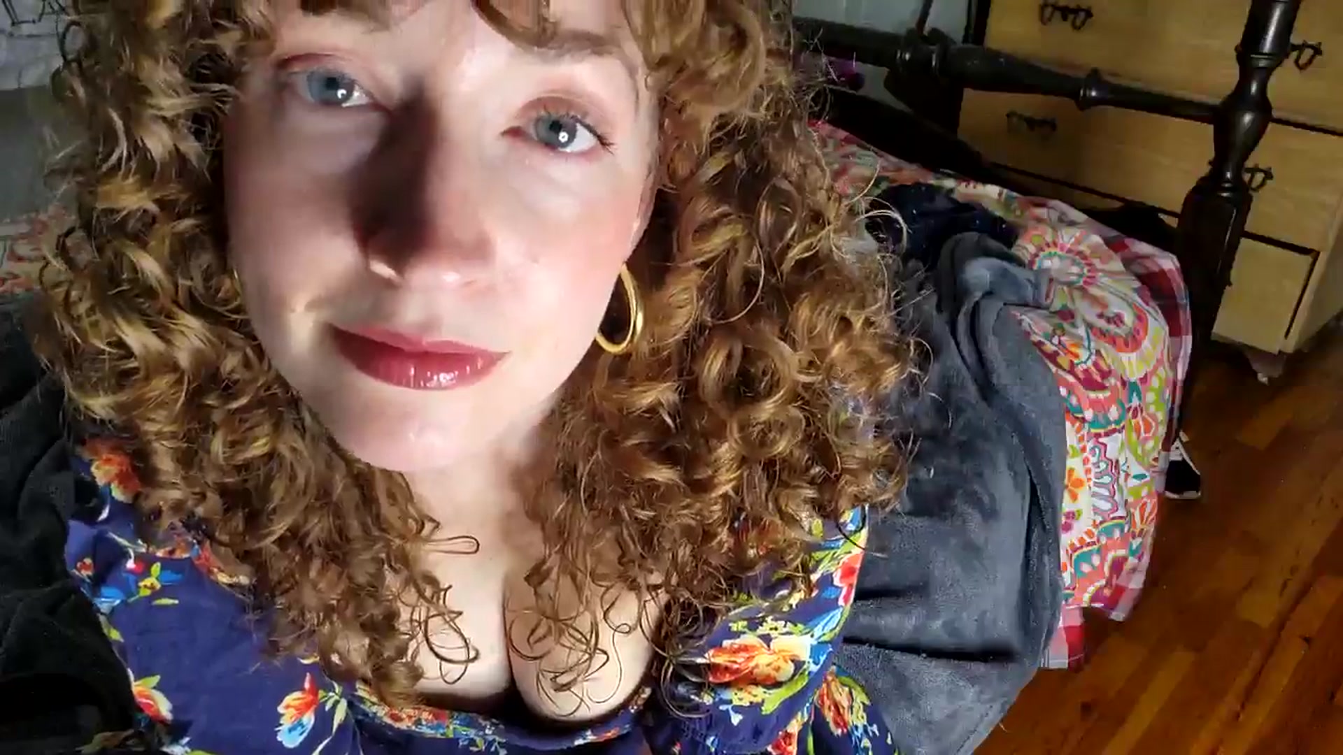 Gallery image thumbnail from TrollopTaylor's myfreecams stream on, 09/11/2025, 22:19 image 14 of 20