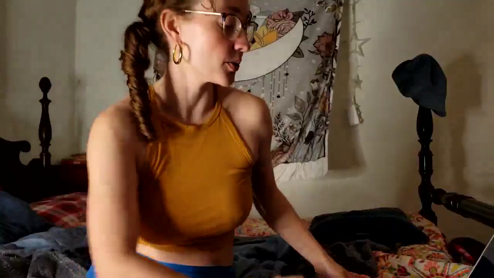 Gallery image thumbnail from TrollopTaylor's myfreecams stream on, 10/02/2025, 02:49 image 5 of 20