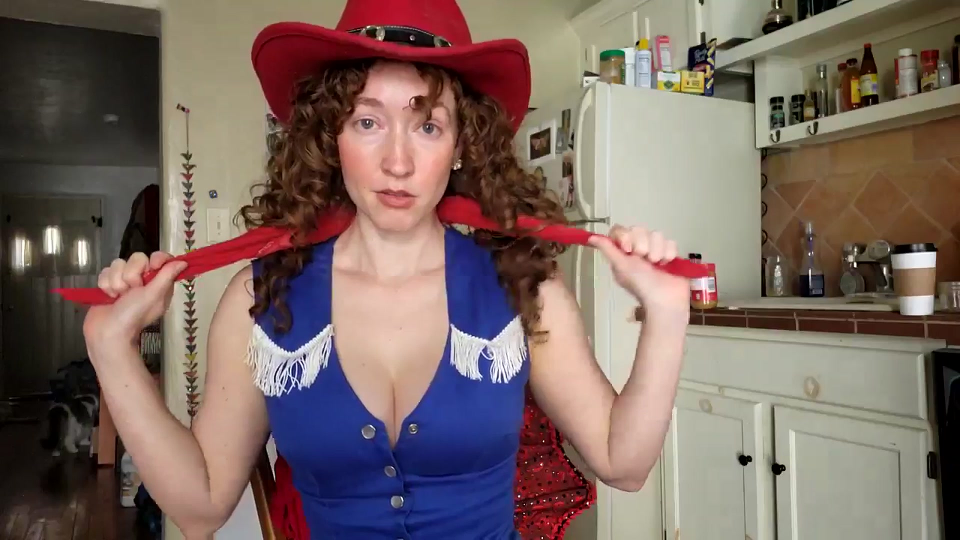 Gallery image thumbnail from TrollopTaylor's myfreecams stream on, 10/31/2025, 18:30 image 17 of 20