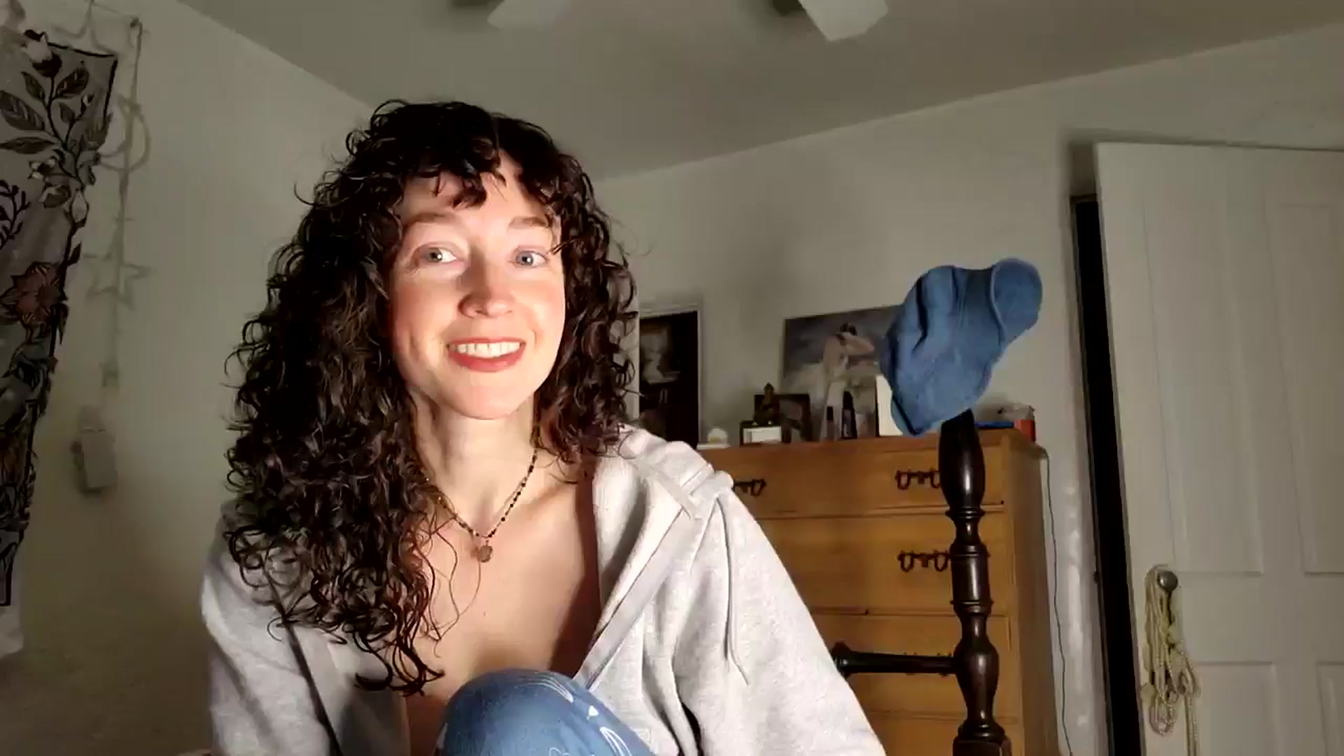 Gallery image thumbnail from TrollopTaylor's myfreecams stream on, 11/20/2025, 20:58 image 12 of 20