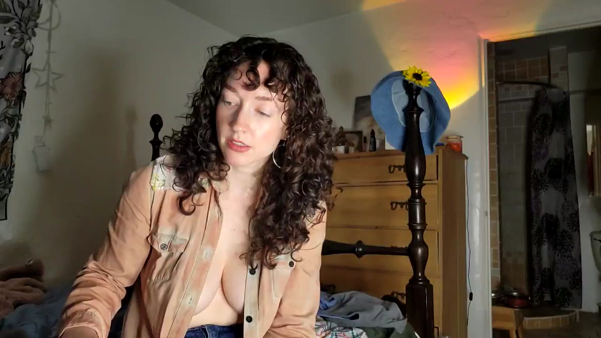 Gallery image thumbnail from TrollopTaylor's myfreecams stream on, 11/25/2025, 07:54 image 10 of 20