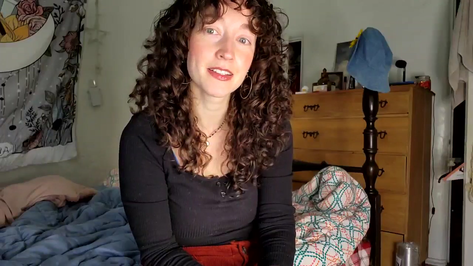 Gallery image thumbnail from TrollopTaylor's myfreecams stream on, 11/30/2025, 03:42 image 6 of 20