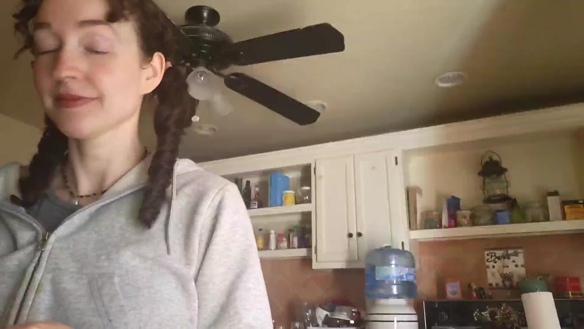 Gallery image thumbnail from TrollopTaylor's myfreecams stream on, 12/21/2025, 21:39 image 2 of 20