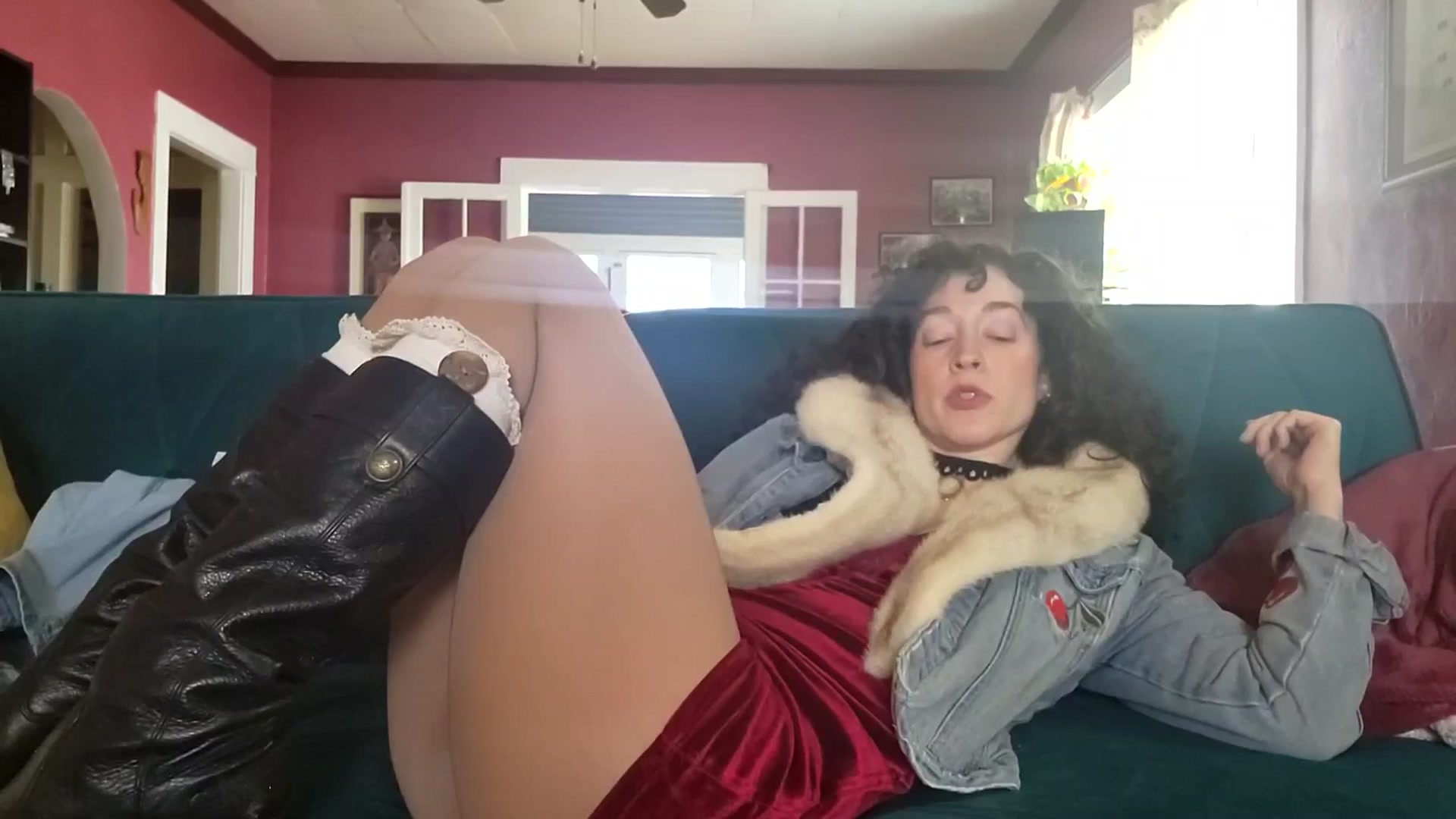Gallery image thumbnail from TrollopTaylor's myfreecams stream on, 01/02/2026, 20:33 image 13 of 20