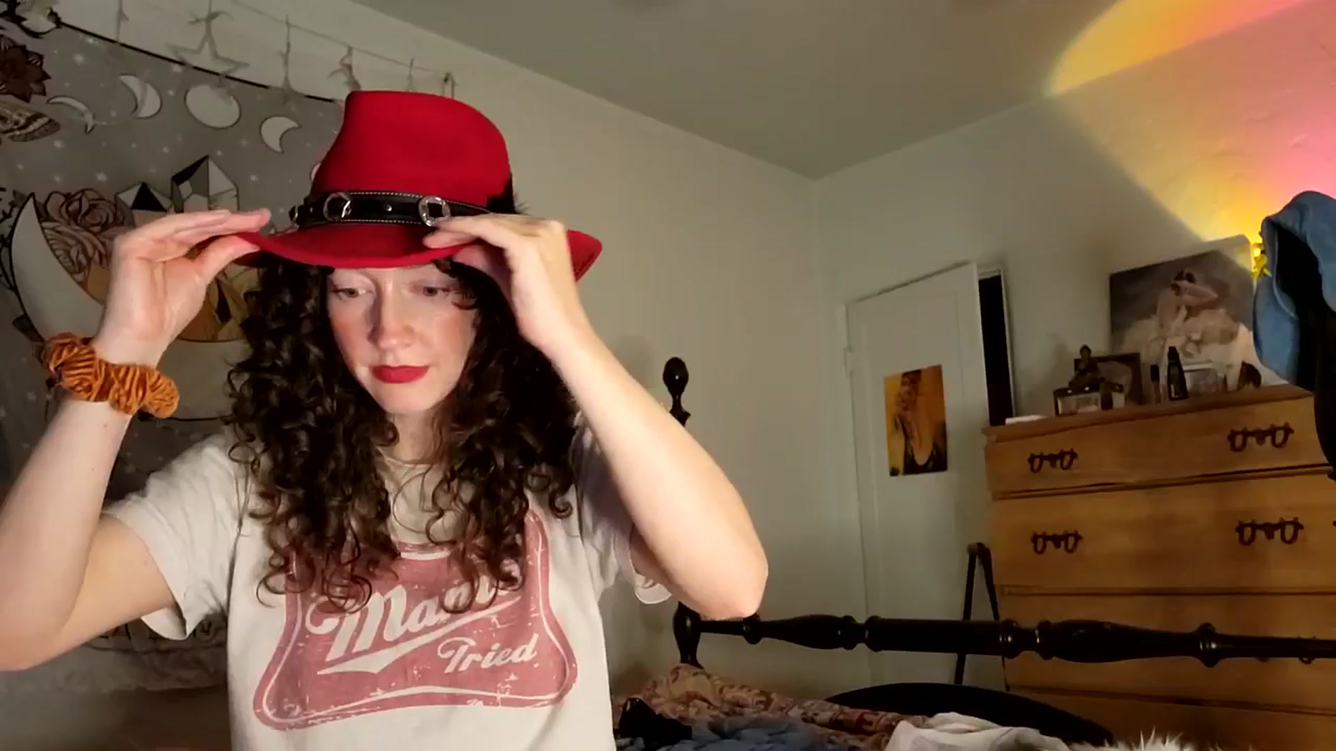 Gallery image thumbnail from TrollopTaylor's myfreecams stream on, 01/06/2026, 06:01 image 7 of 20